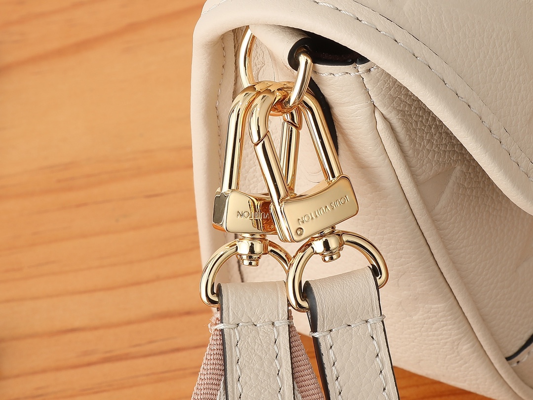 Louis Vuitton Diane Monogram Empreinte Shoulder Bag - Image 5