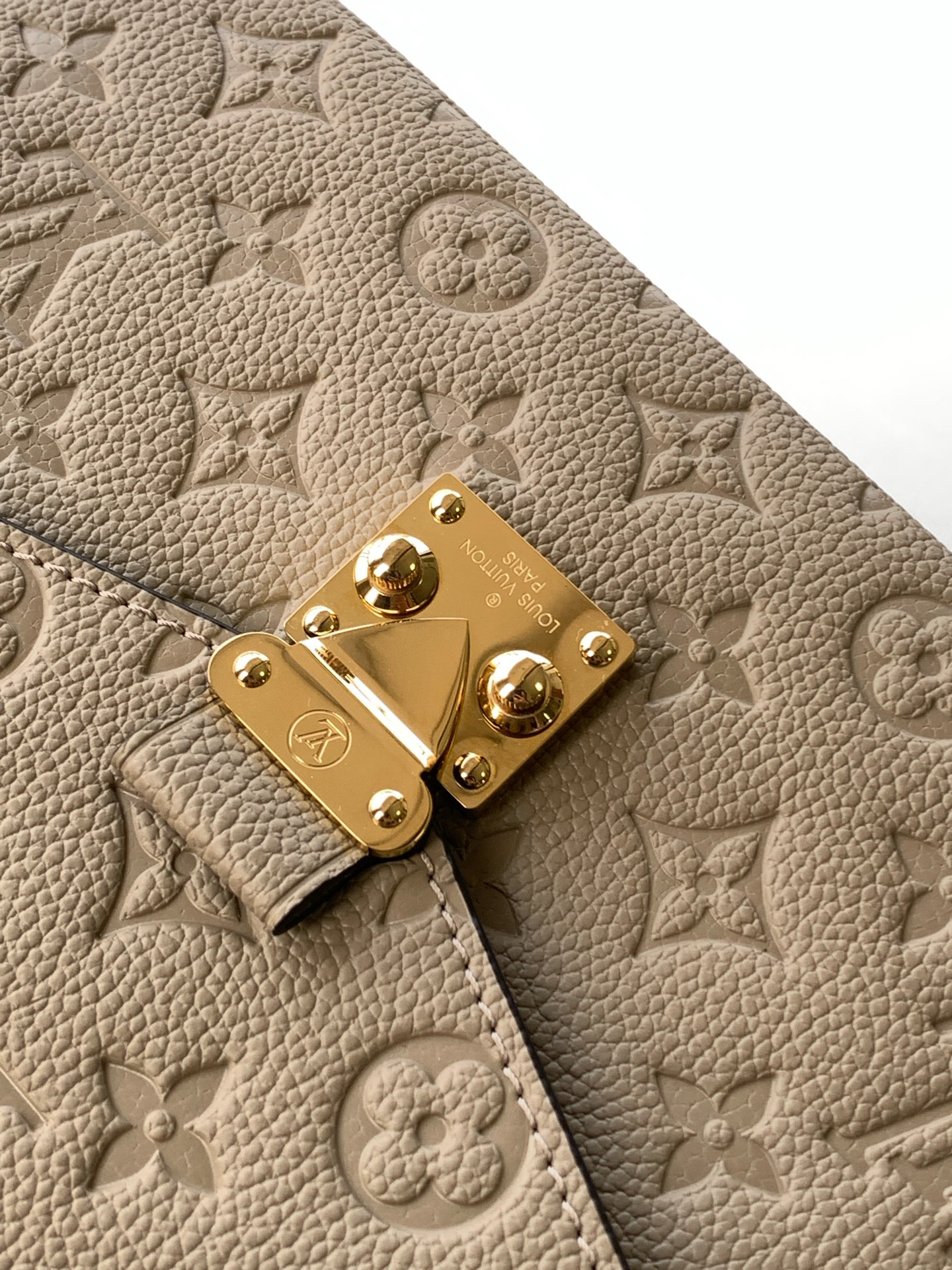Louis Vuitton Pochette Metis Monogram Empreinte Leather Shoulder Bag - Image 5