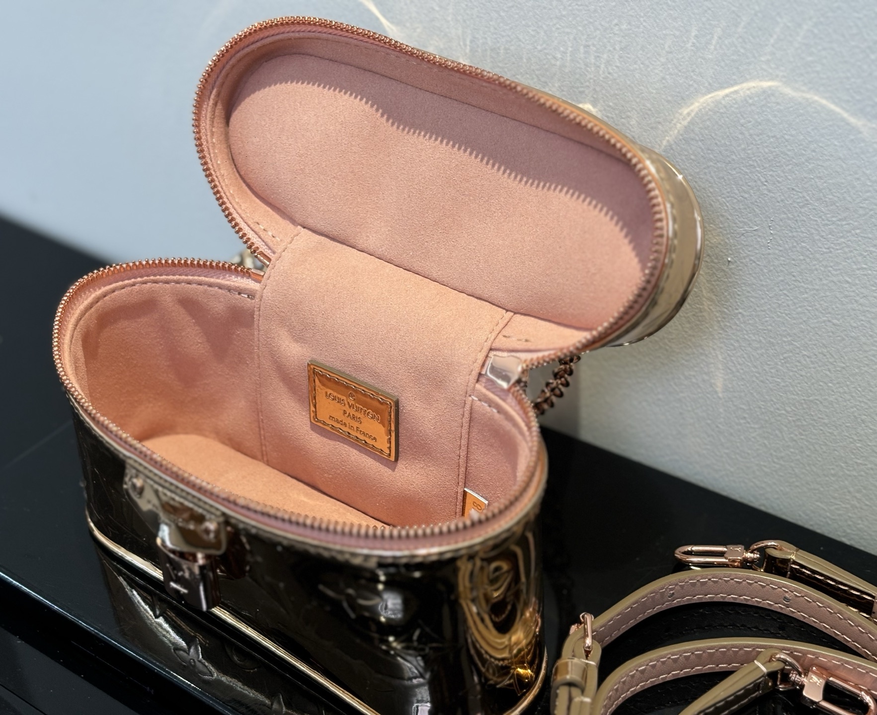 Louis Vuitton Vanity Chain Pouch Rose Gold - Image 5