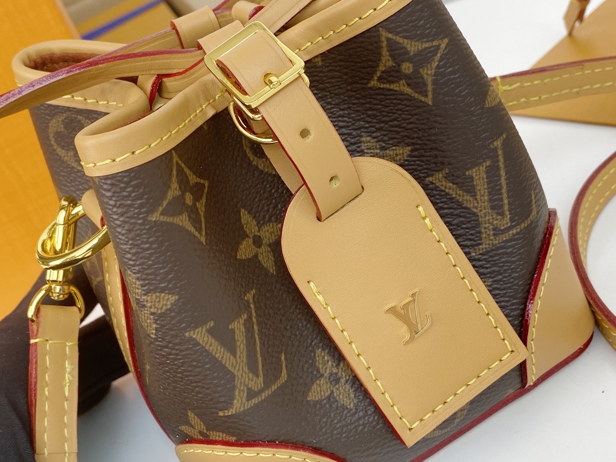 Louis Vuitton Noe Purse Mini Bucket Bag - Image 5