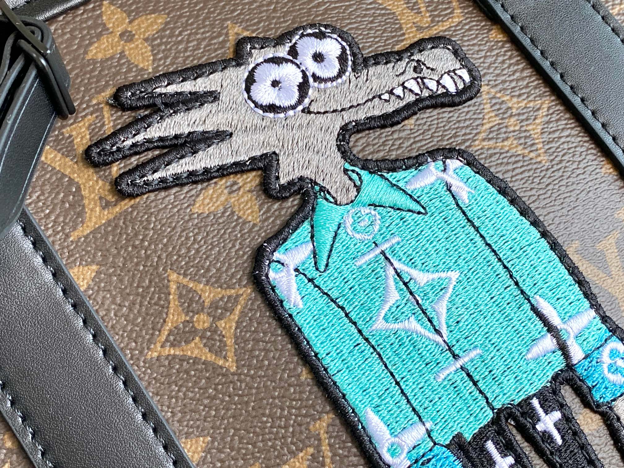 Louis Vuitton Keepall Bandouliere 50 Travel Bag Zoooom with Friends Embroidered Character - Image 5