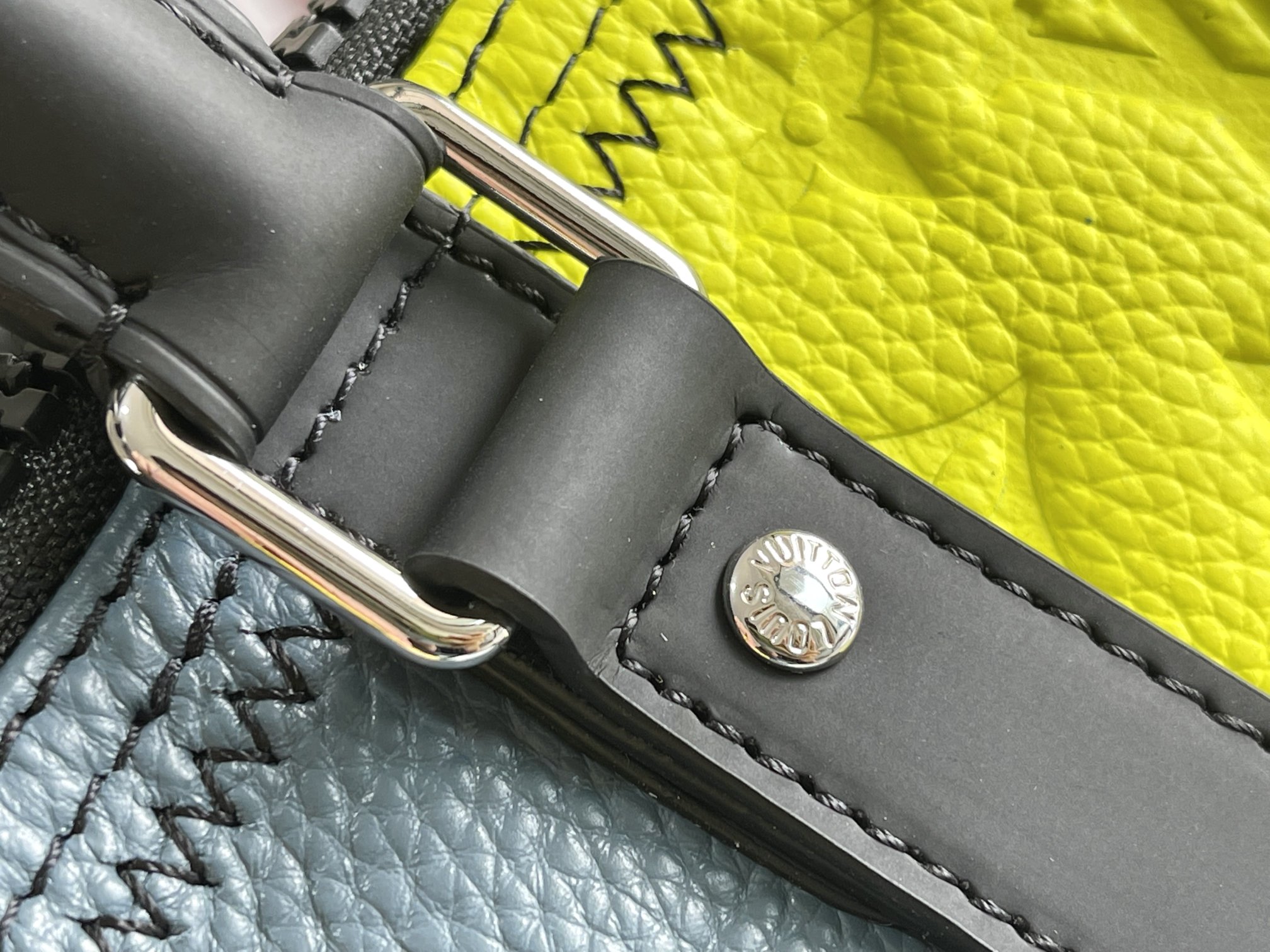 Keepall Bandouliere 50 Travel Bag - Image 5
