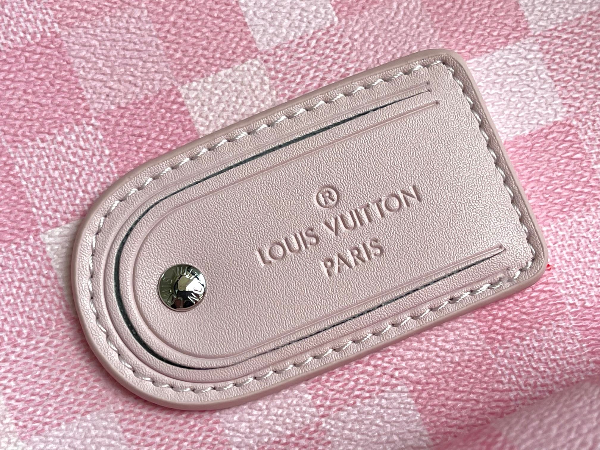 Louis Vuitton Basketball Keepall 55 Travel Bag - Image 5