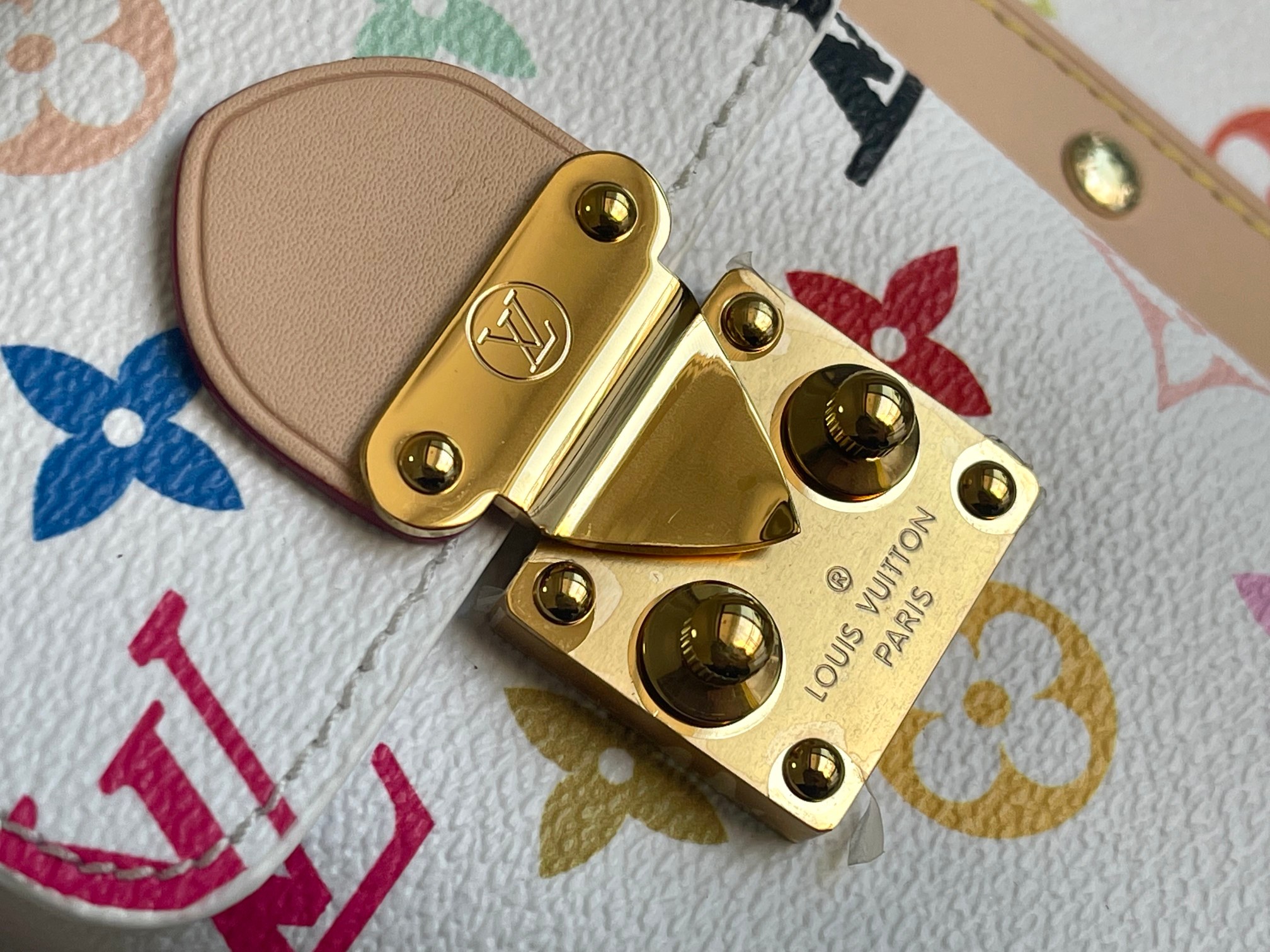 Louis Vuitton Keepall Bandouliere 55 Travel Bag - Image 5