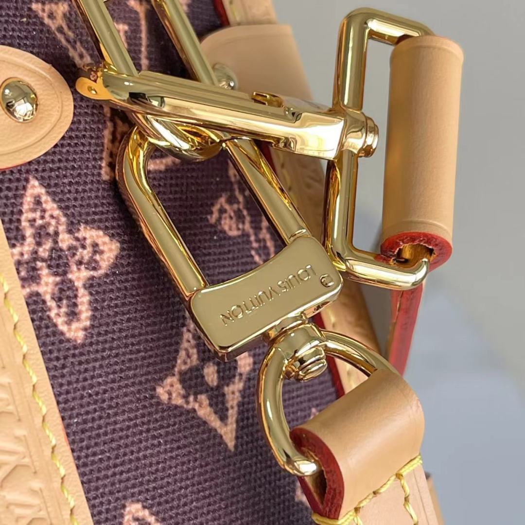 Louis Vuitton Side Trunk MM Shoulder Bag - Image 5