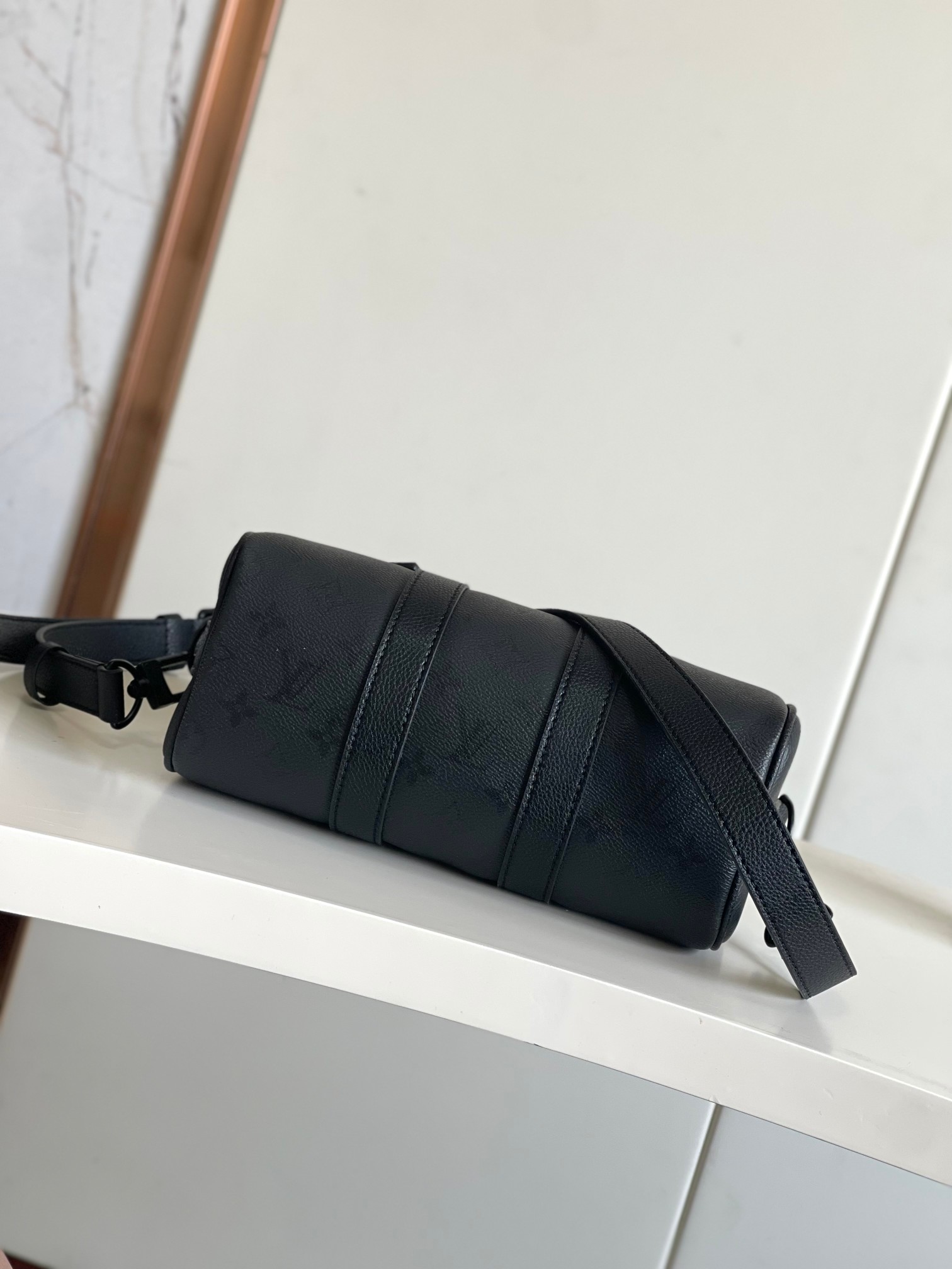 Keepall Bandouliere 25 Monogram Midnight Handbag - Image 5