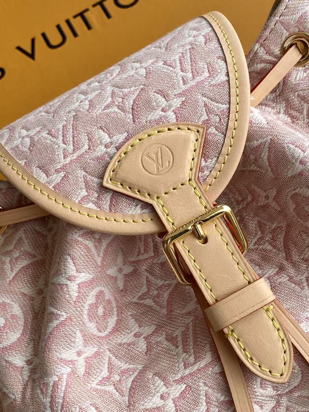 Louis Vuitton M29974 Odyssée Small Handbag in Monogram Emblème - Image 5