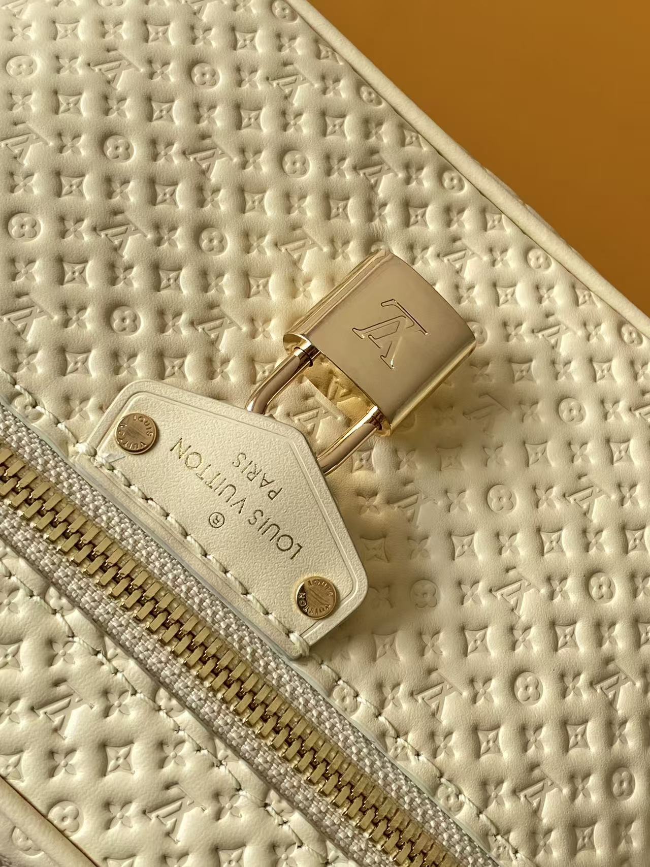 Louis Vuitton Vanity Chain Pouch M29051 / M29344 - Image 5