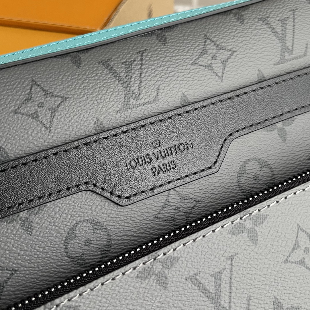 Louis Vuitton Trio Crossbody Bag in Monogram Eclipse Reverse Canvas - Image 5