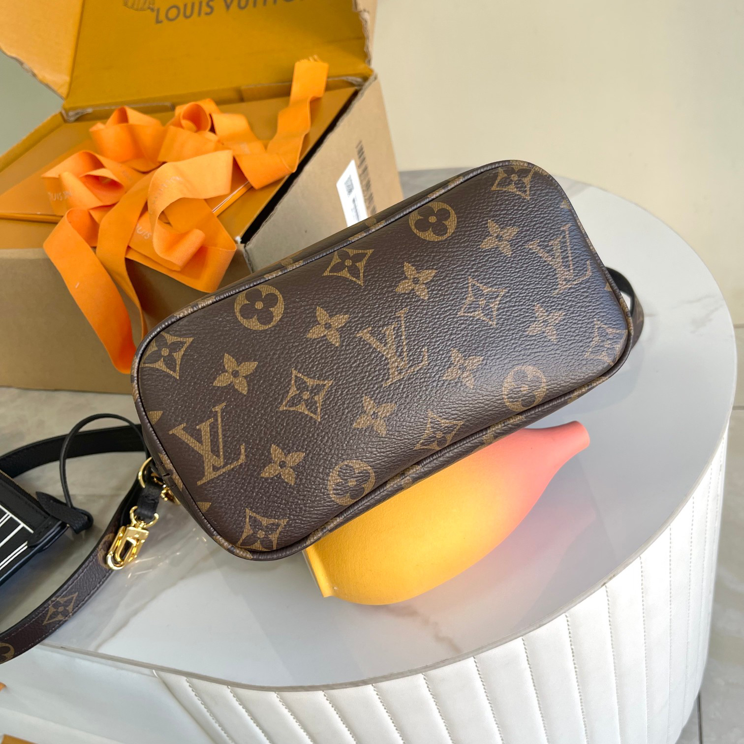 Louis Vuitton Neverfull BB Tote Bag in Damier Azur Canvas - Image 5