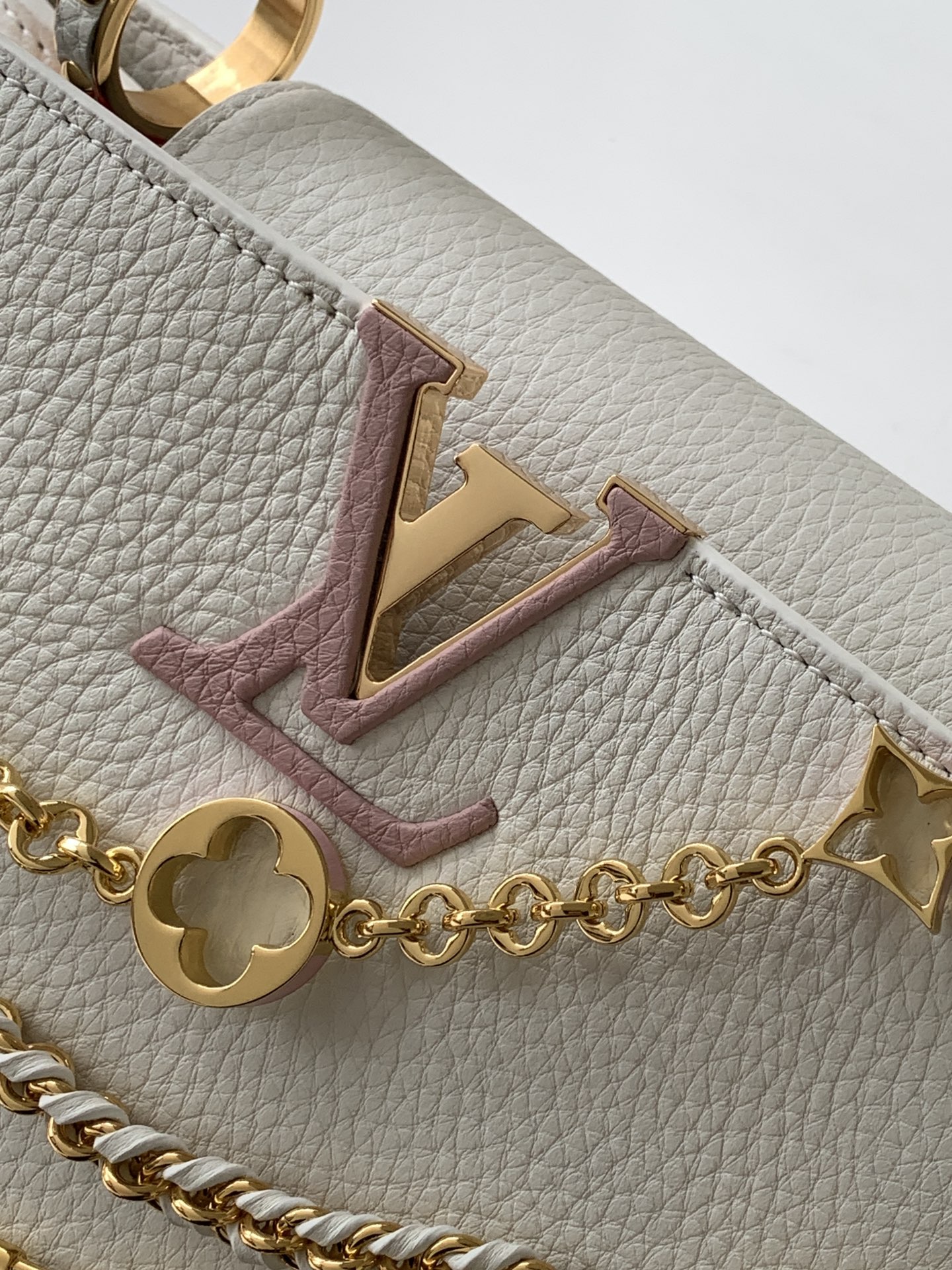 Louis Vuitton Capucines BB Handbag - Image 5