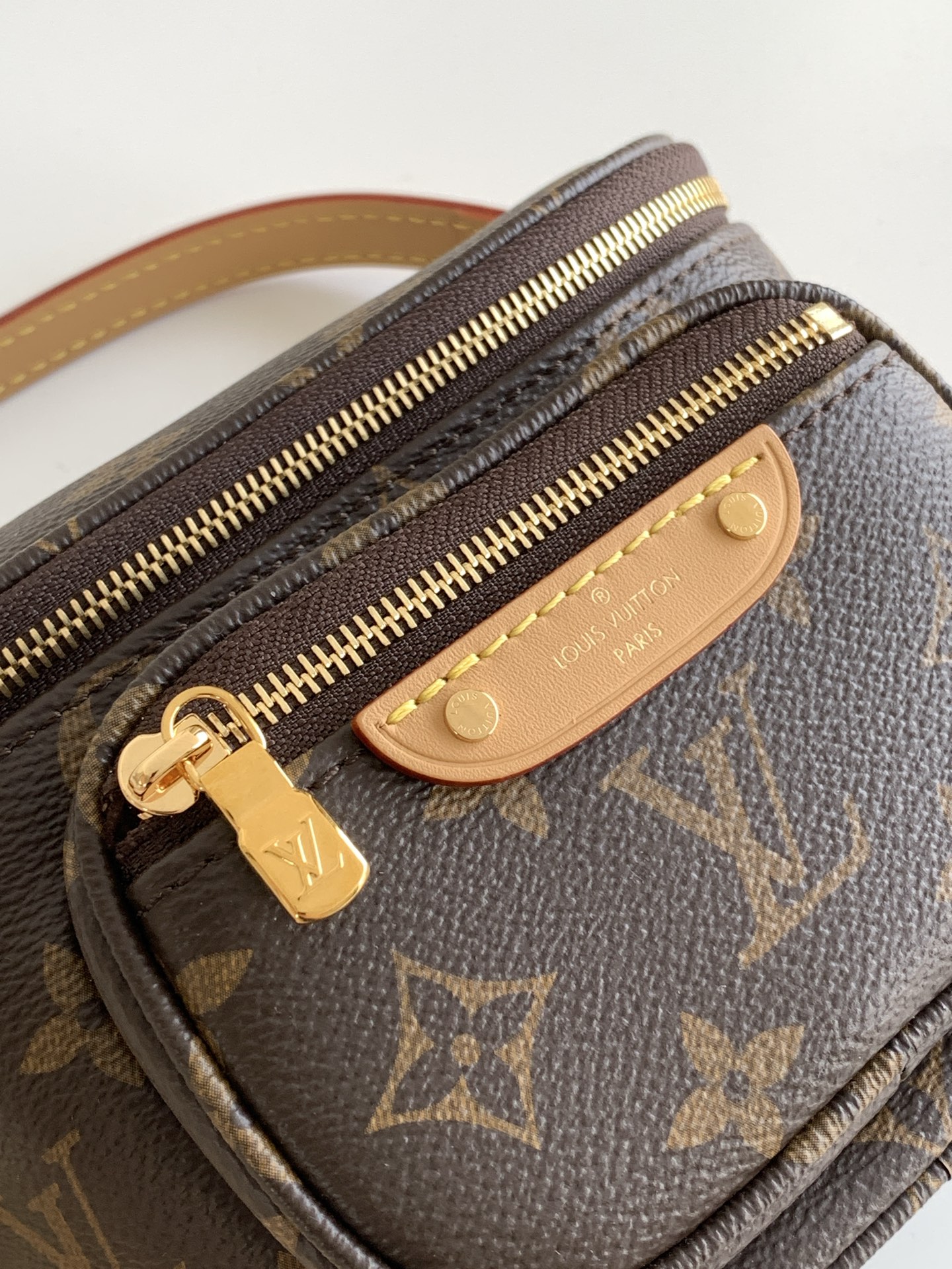 Louis Vuitton Mini Bumbag M82335 Monogram Coated Canvas Belt Bag - Image 5