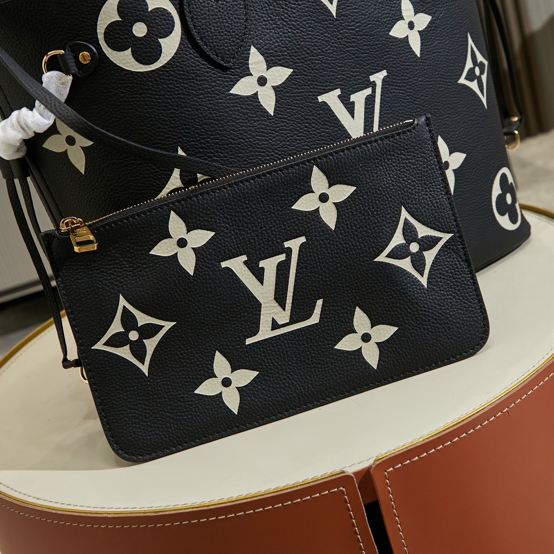 Louis Vuitton Neverfull MM Tote Bag - Image 5