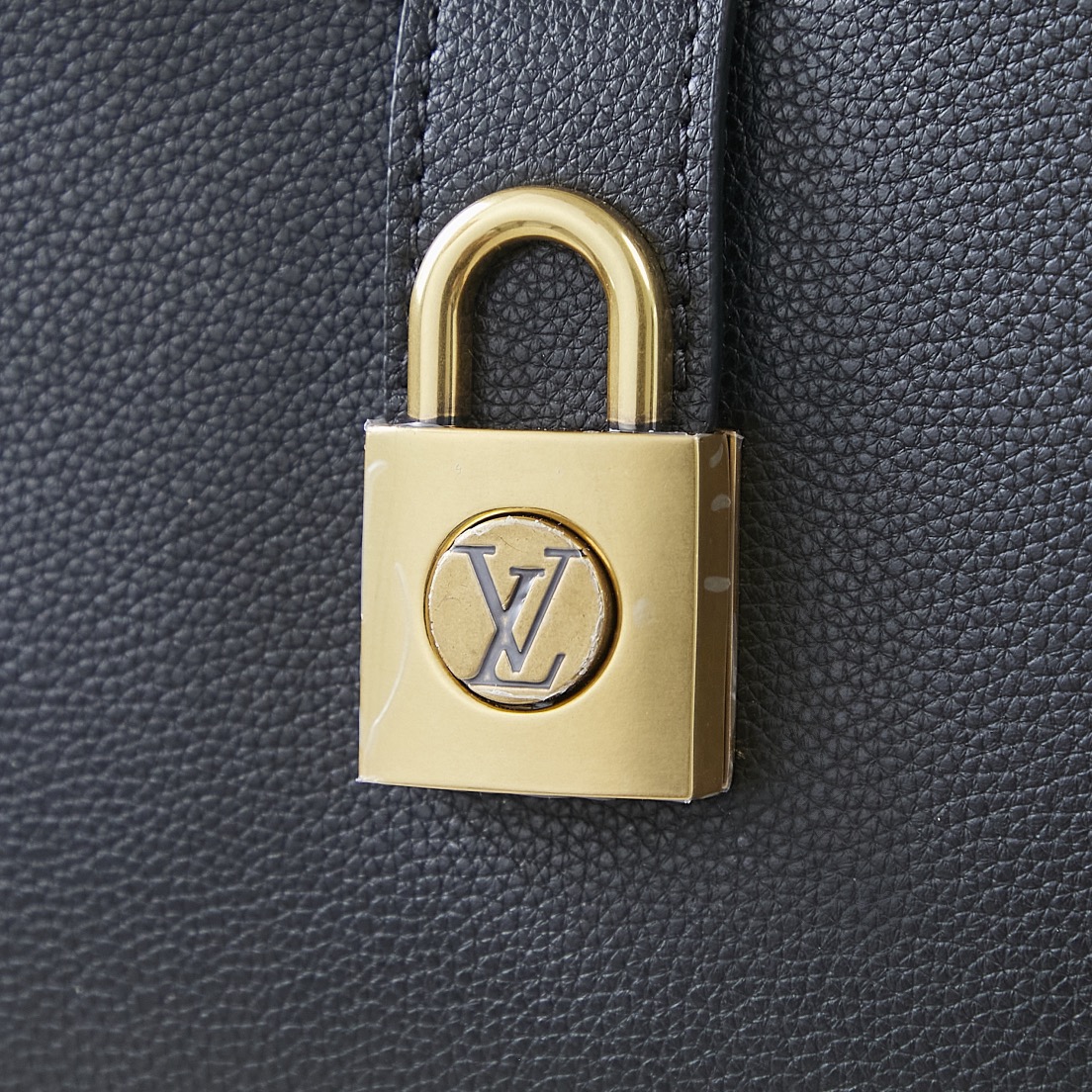 Louis Vuitton Low Key Shoulder Bag M24611 / M24885 / M24990 - Image 5