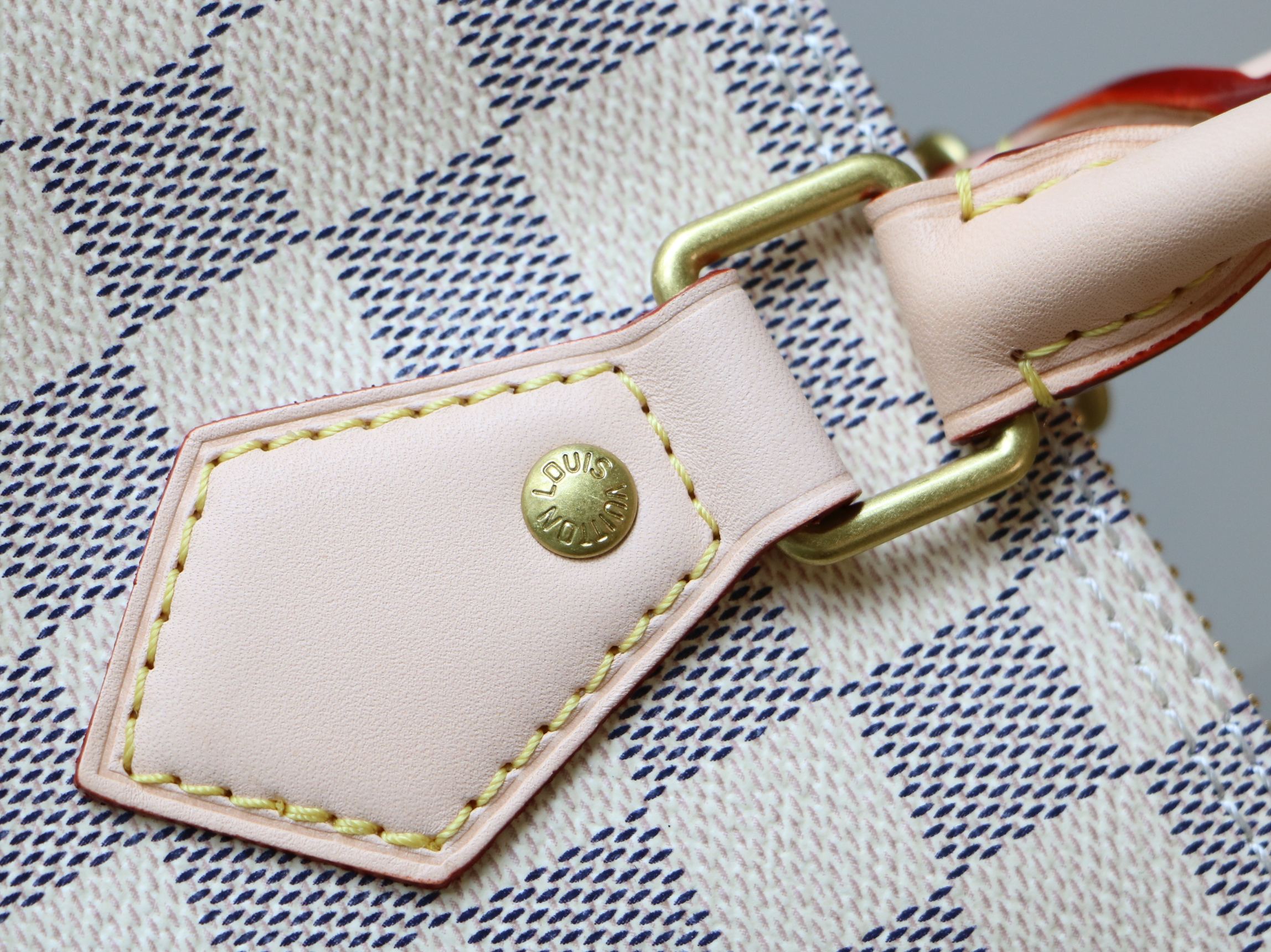 Louis Vuitton Speedy Handbag in Damier Canvas - Image 5