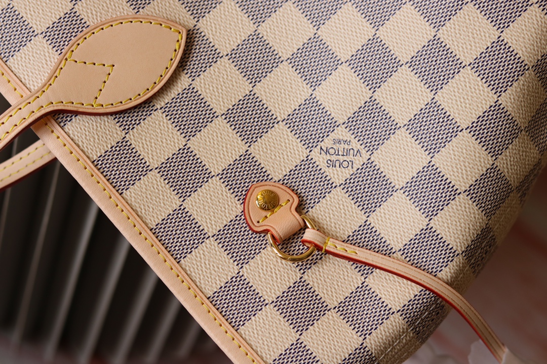 Louis Vuitton Neverfull MM Tote Bag - Image 5