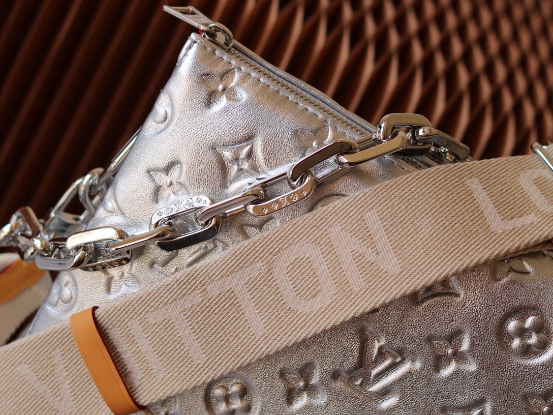 Louis Vuitton Coussin Small Shoulder Bag - Image 5