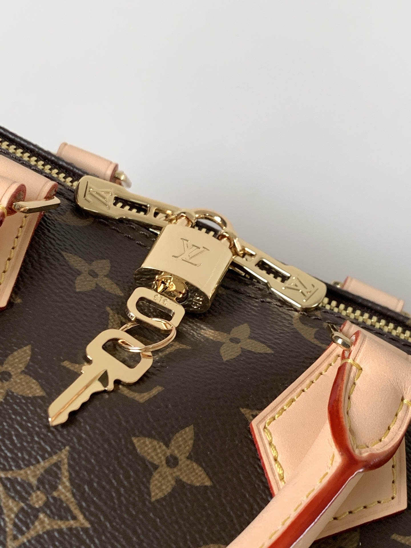 Louis Vuitton Speedy Bandoulière 25 Monogram Canvas Shoulder Bag - Image 5
