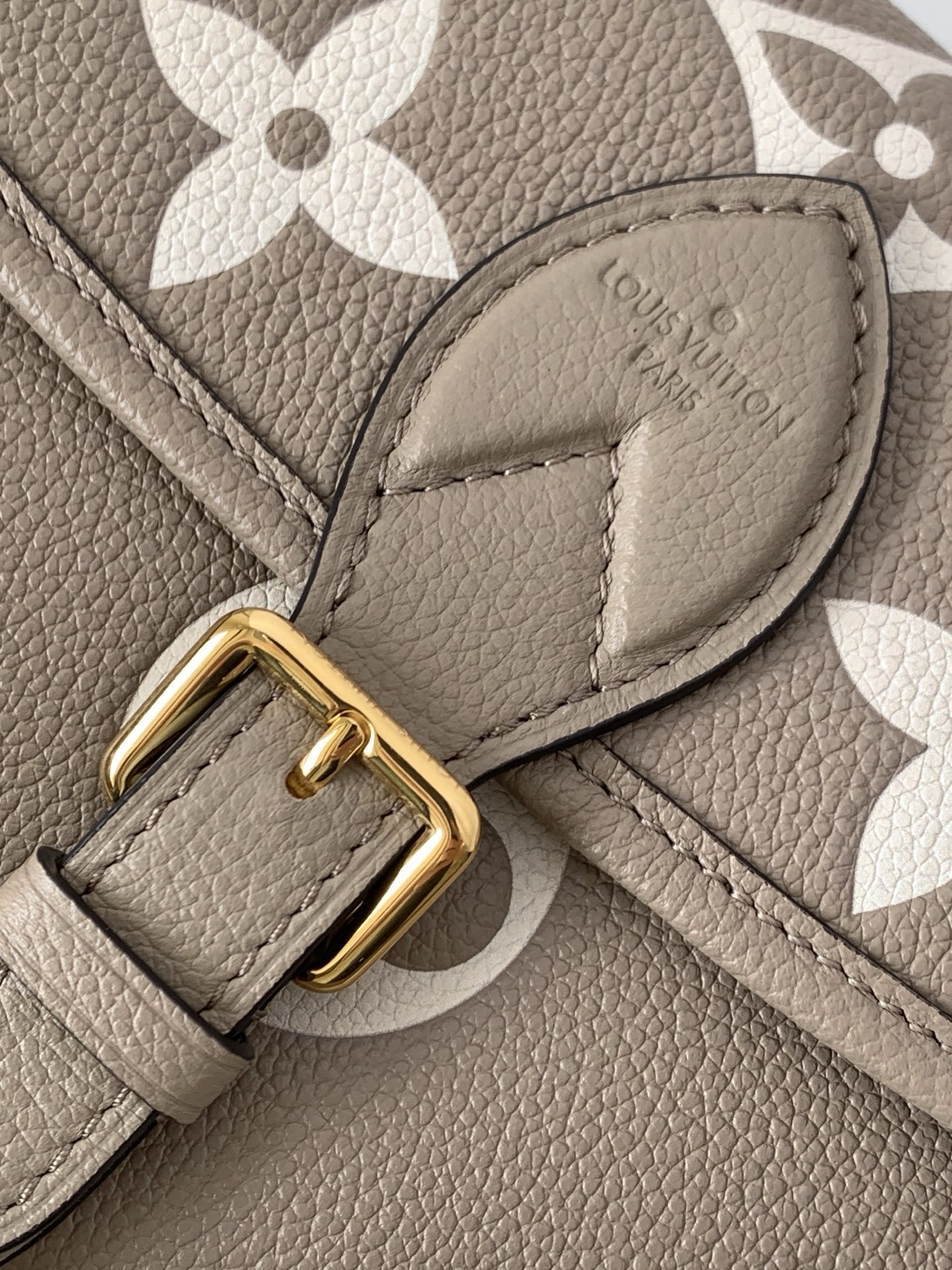 Louis Vuitton Diane Shoulder Bag M46583 in Monogram Empreinte Leather - Image 5