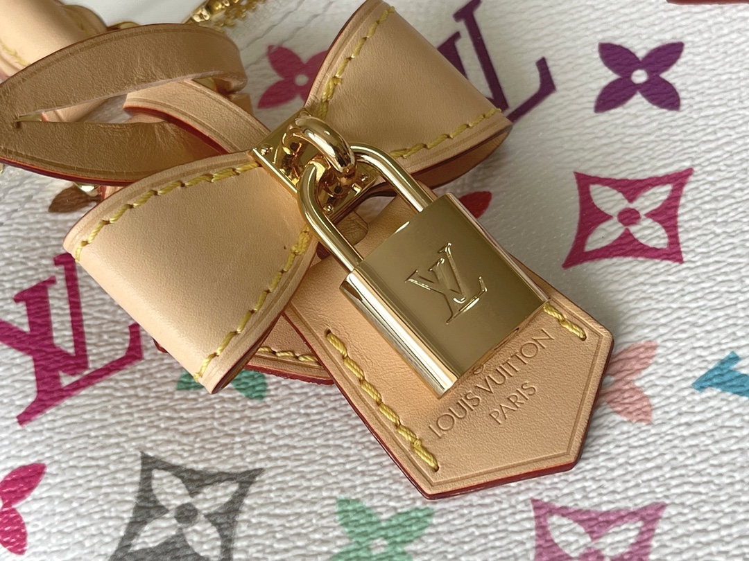 Louis Vuitton Alma BB M13078 Handbag in White - Image 5