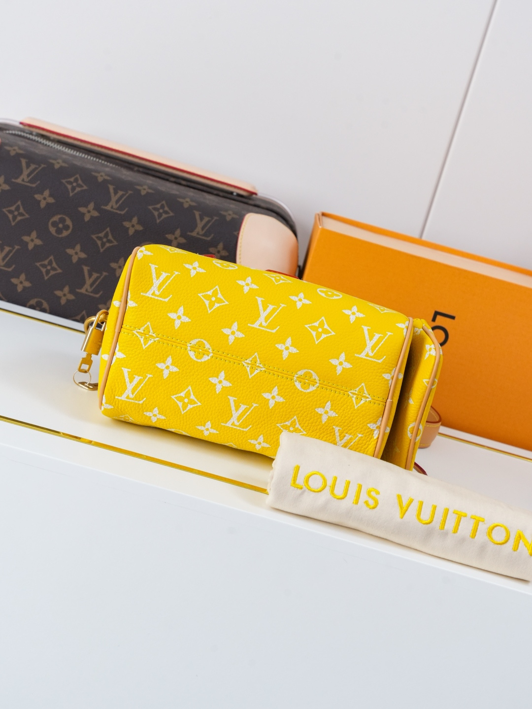 Louis Vuitton Speedy Bandoulière 20 Handbag - Image 5