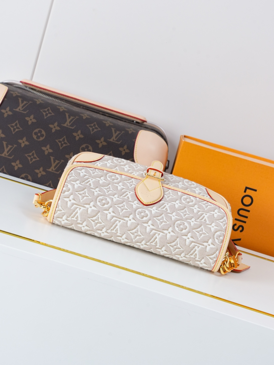Louis Vuitton Diane Monogram Emblème Shoulder Bag - Image 5