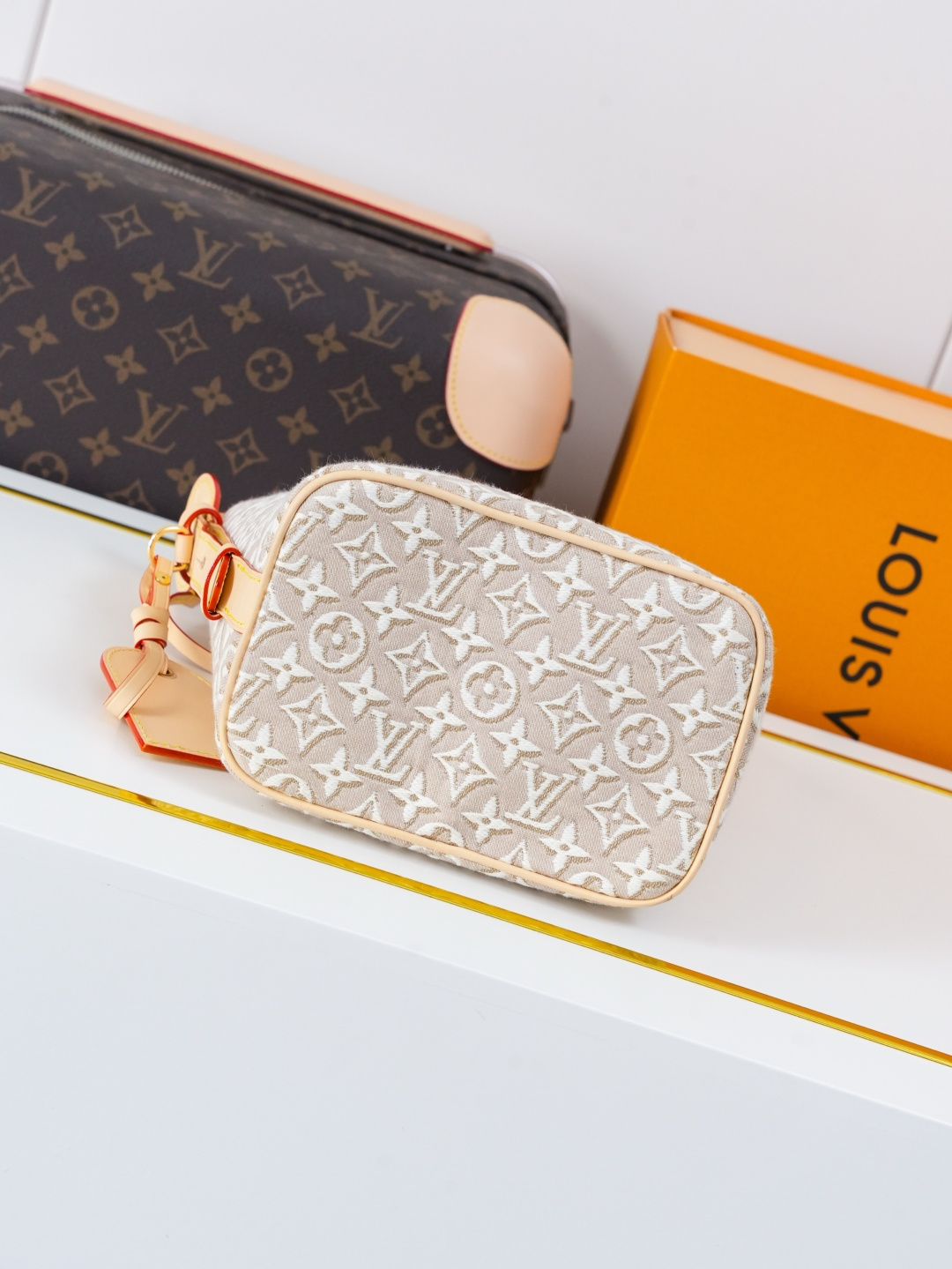 Louis Vuitton All In BB Handbag with Monogram Emblème - Image 5
