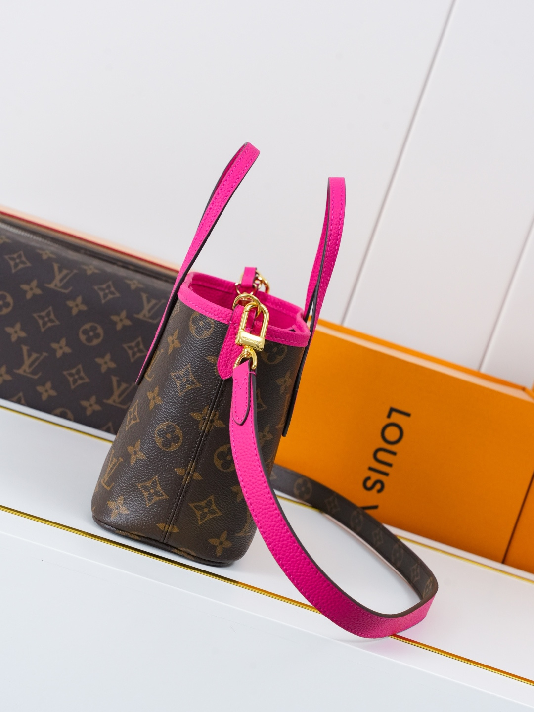 Louis Vuitton Neverfull Bandoulière Inside Out BB Handbag - Image 5