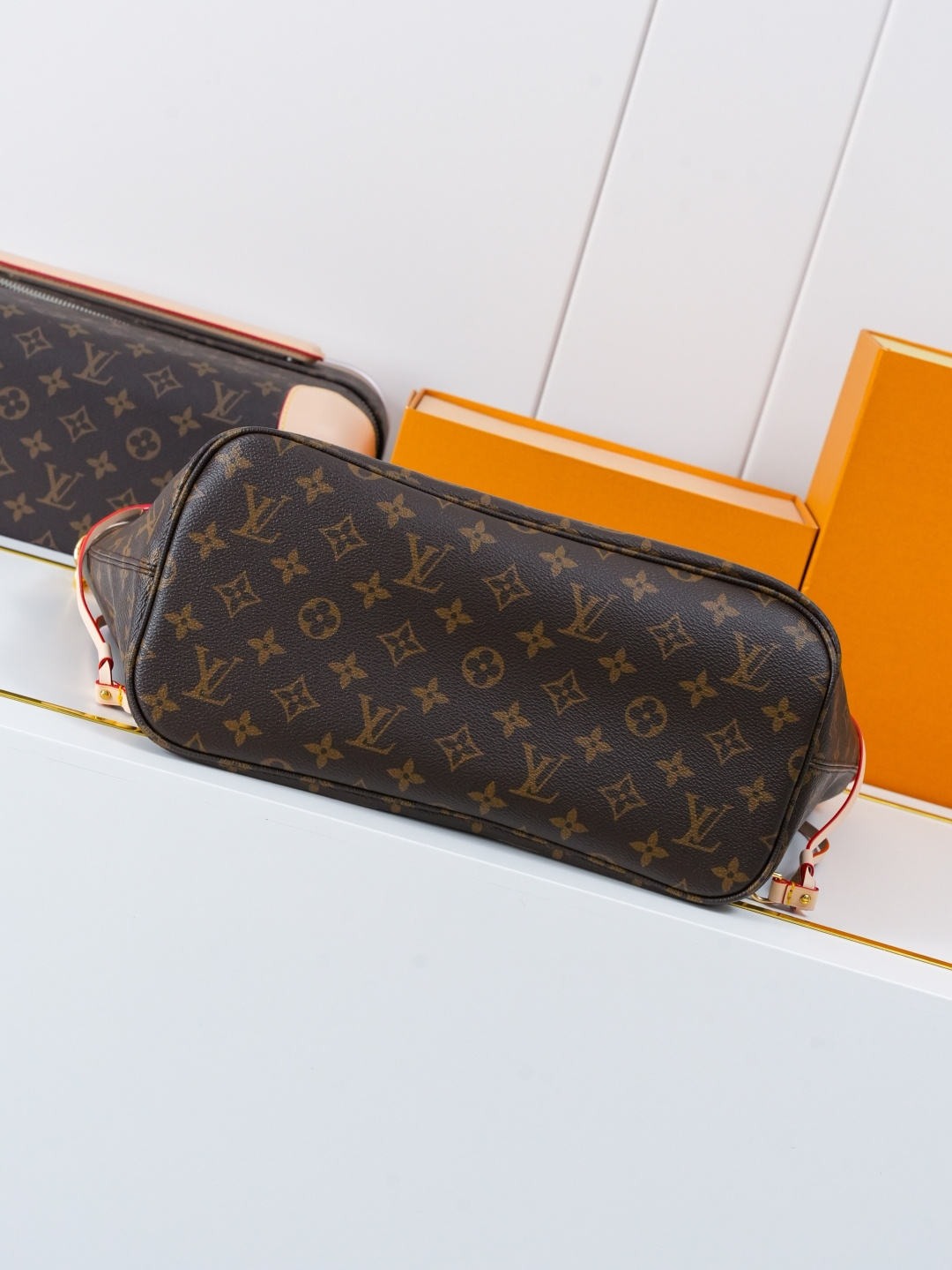Louis Vuitton Neverfull Inside Out MM Monogram Tote Bag - Image 5