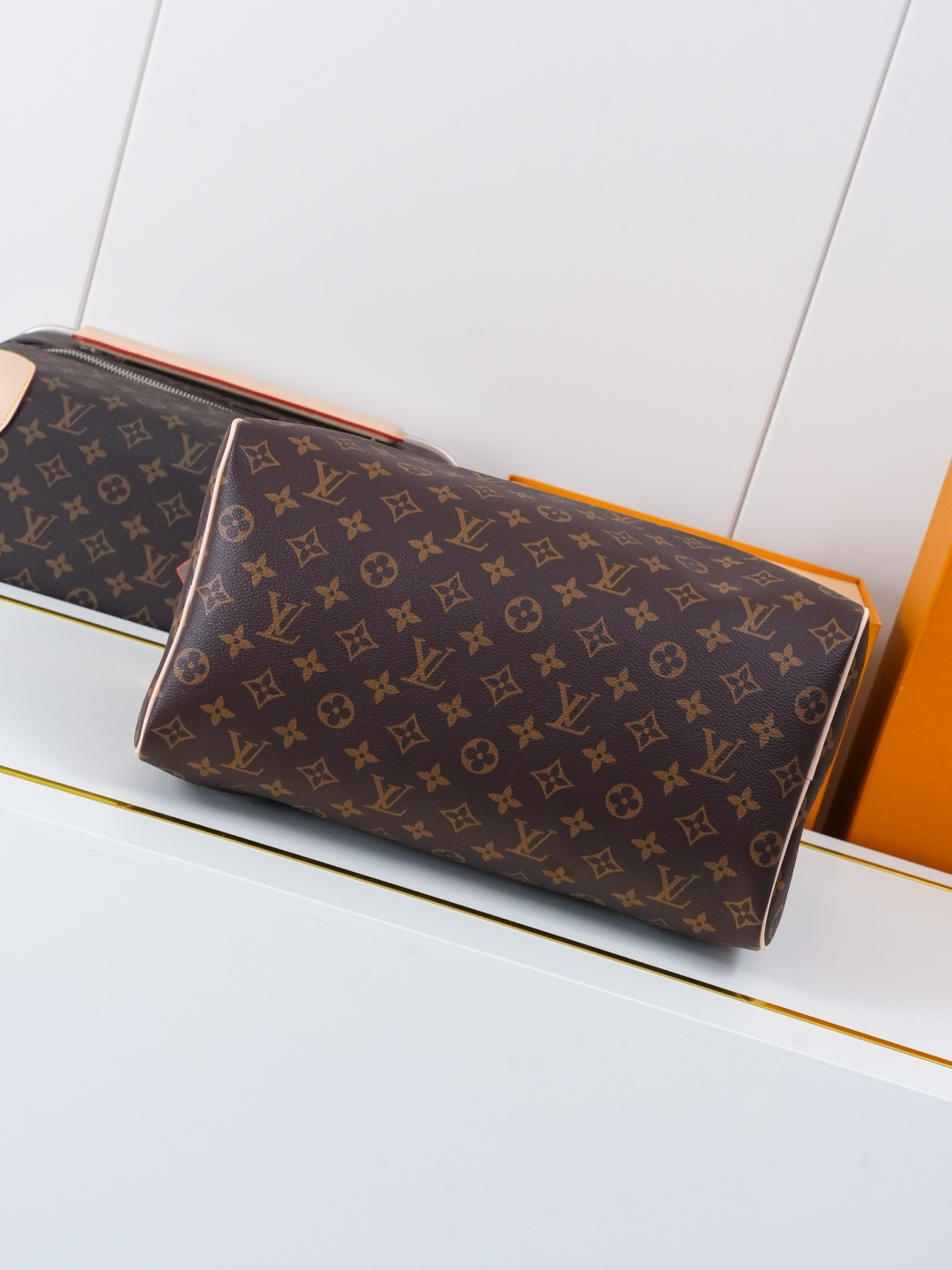 Louis Vuitton Speedy Bandoulière 35 Handbag in Damier Ebene - Image 5