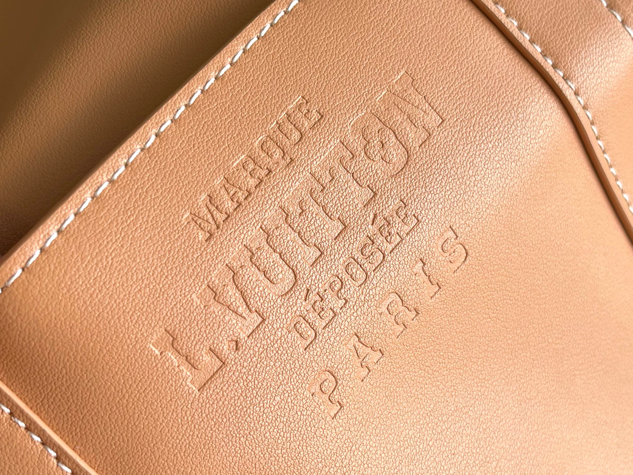 Louis Vuitton Keepall 50 Travel Bag with Shoulder Strap - Image 5