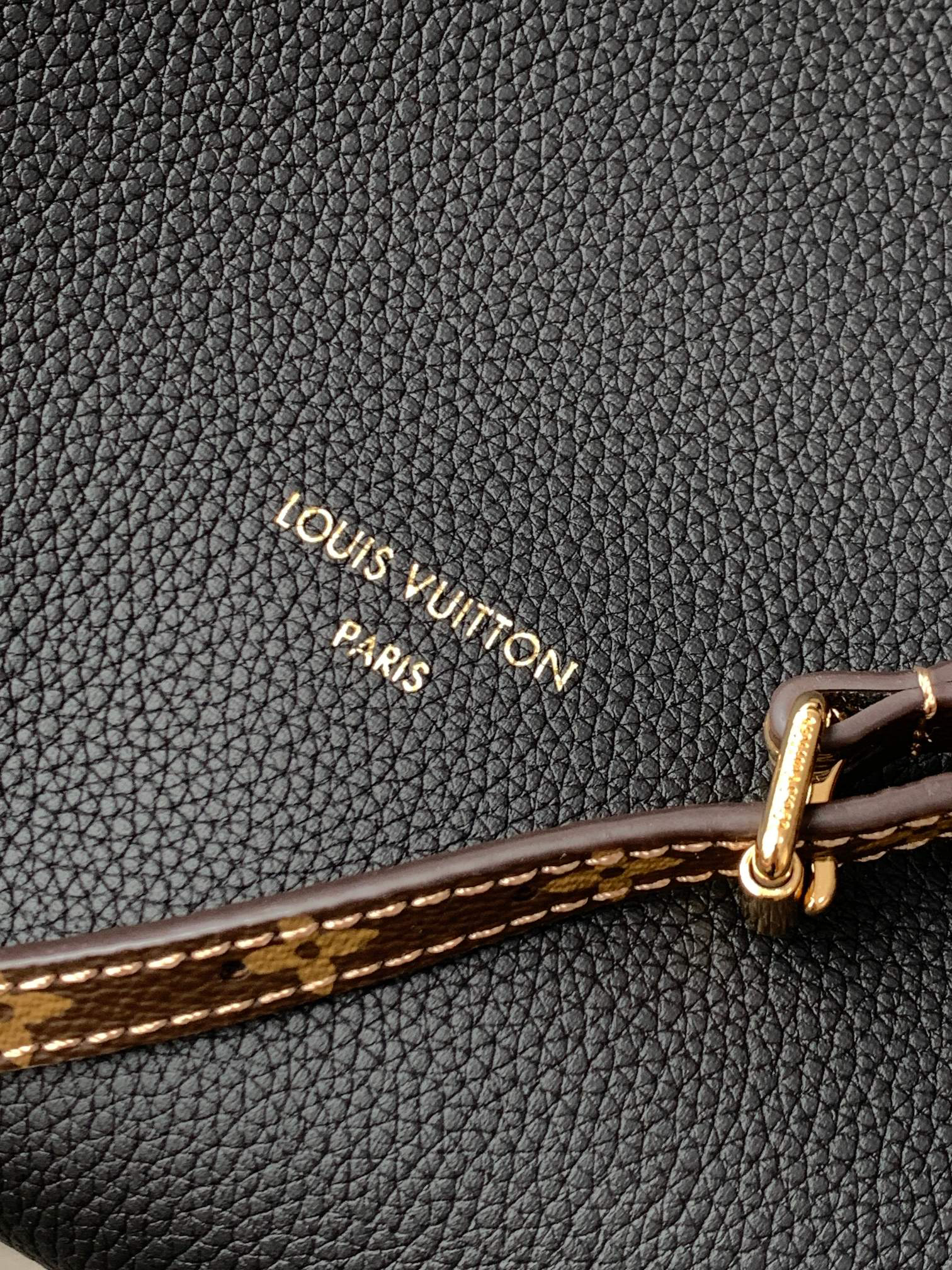 Louis Vuitton Keepall Express Travel Bag - Image 5