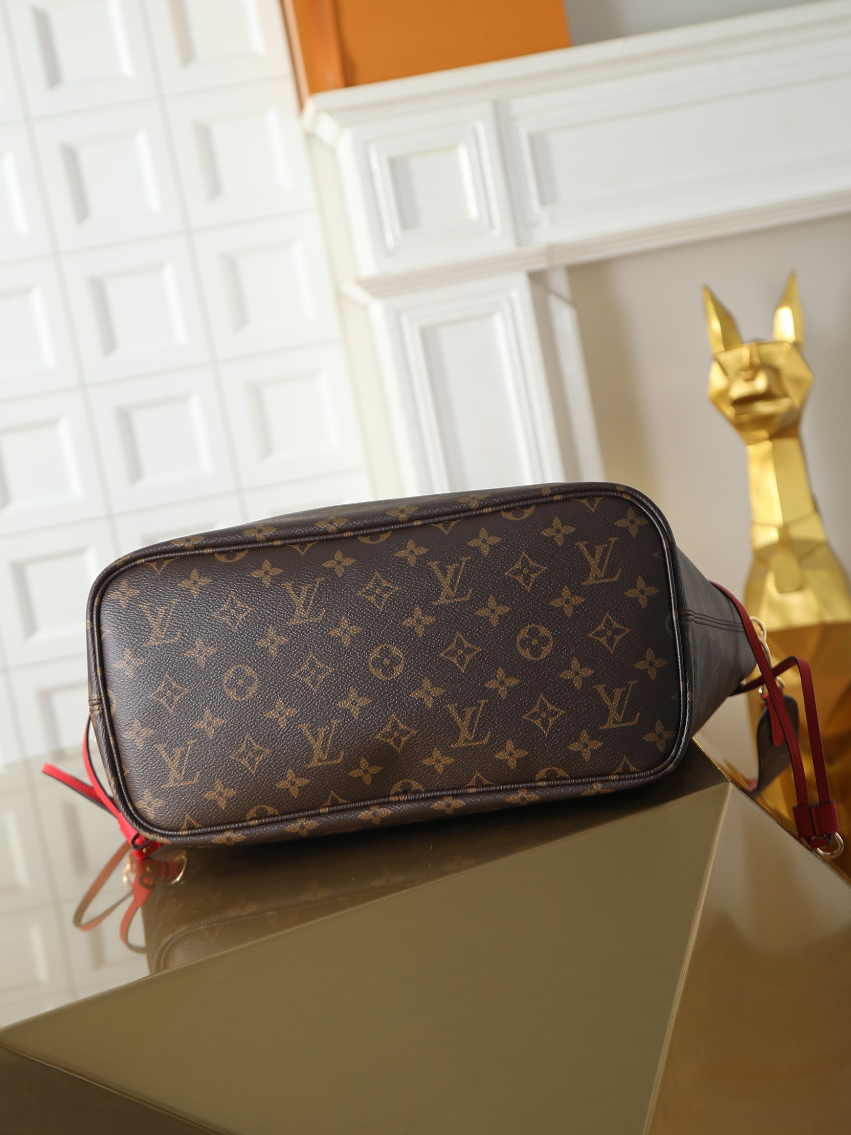 Louis Vuitton Neverfull Bandoulière Inside Out Medium Tote Bag - Image 5