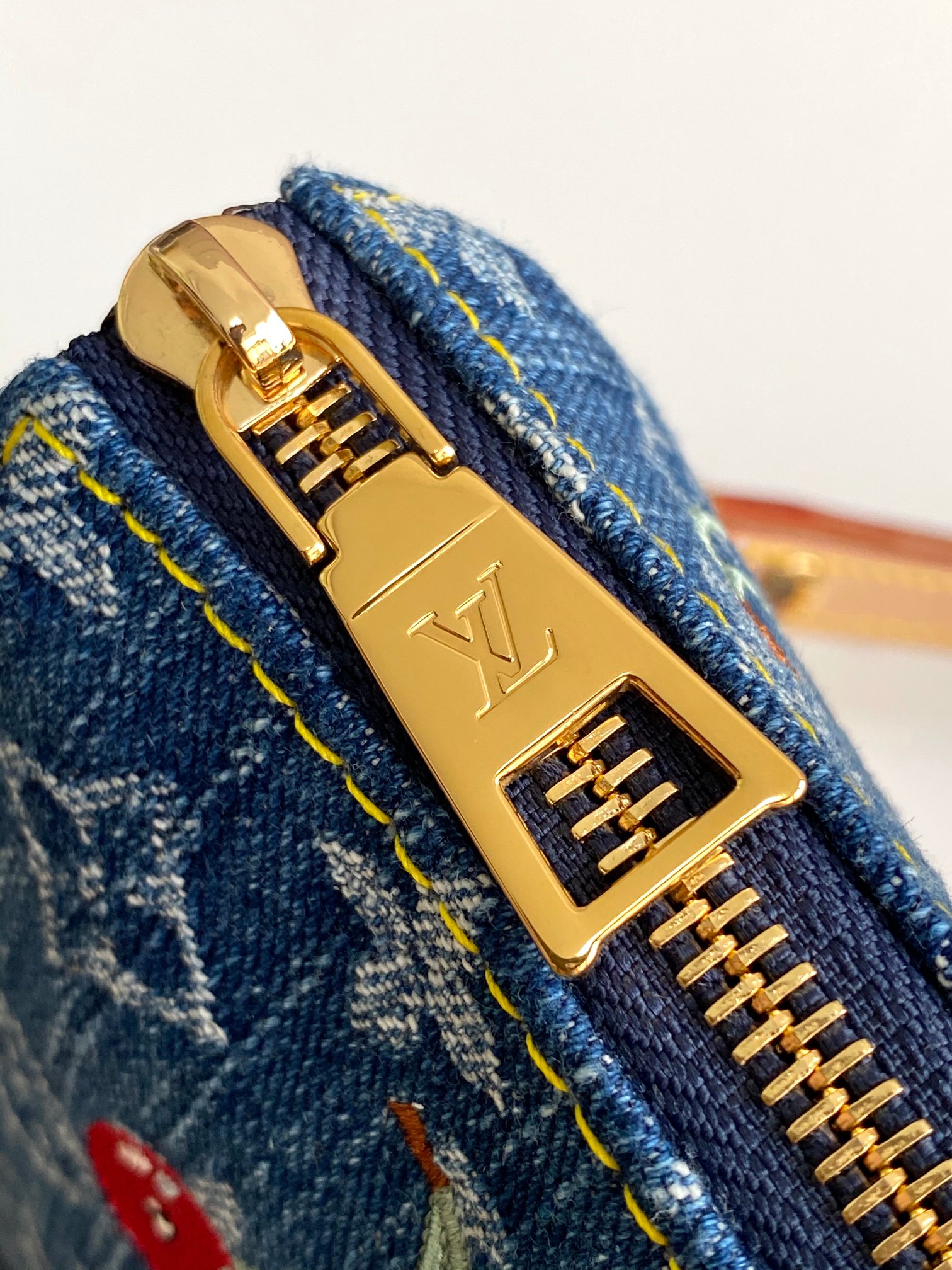 Louis Vuitton Coussin Small Handbag Monogram Cherry Denim M14978 - Image 5