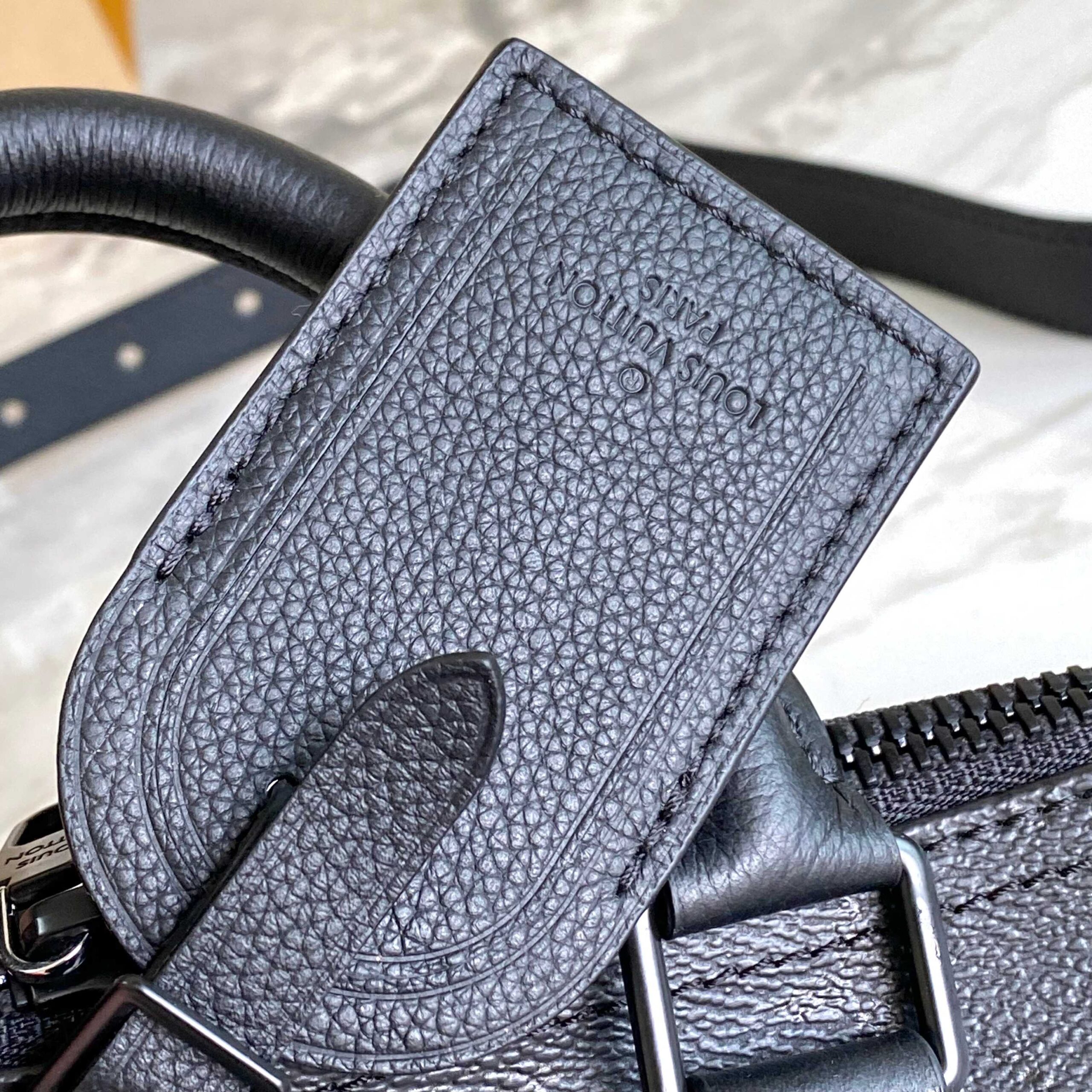 Louis Vuitton Keepall Bandoulière 35 Travel Bag - Image 5