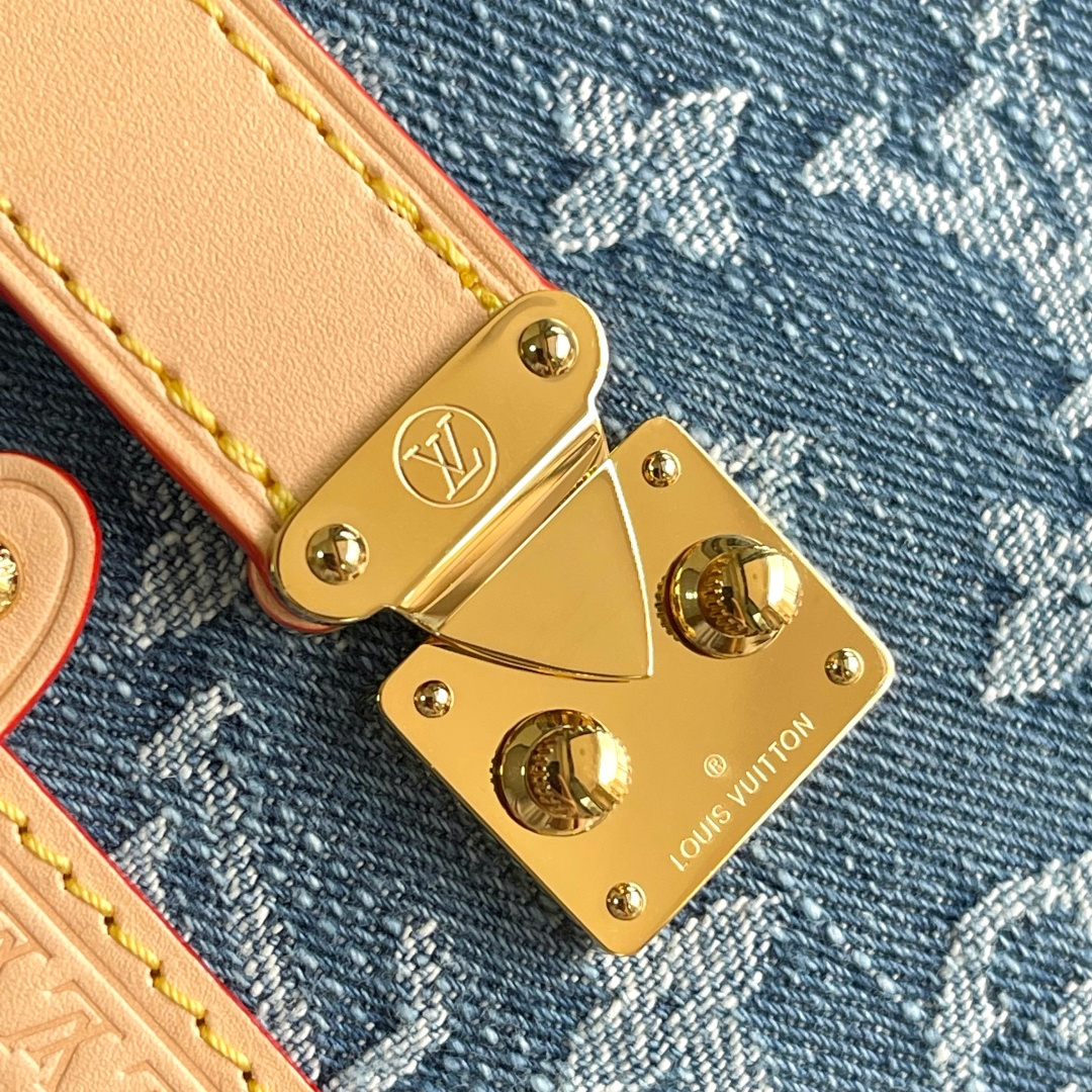 Louis Vuitton Side Trunk Medium Crossbody Bag in Denim Rendez-Vous - Image 5