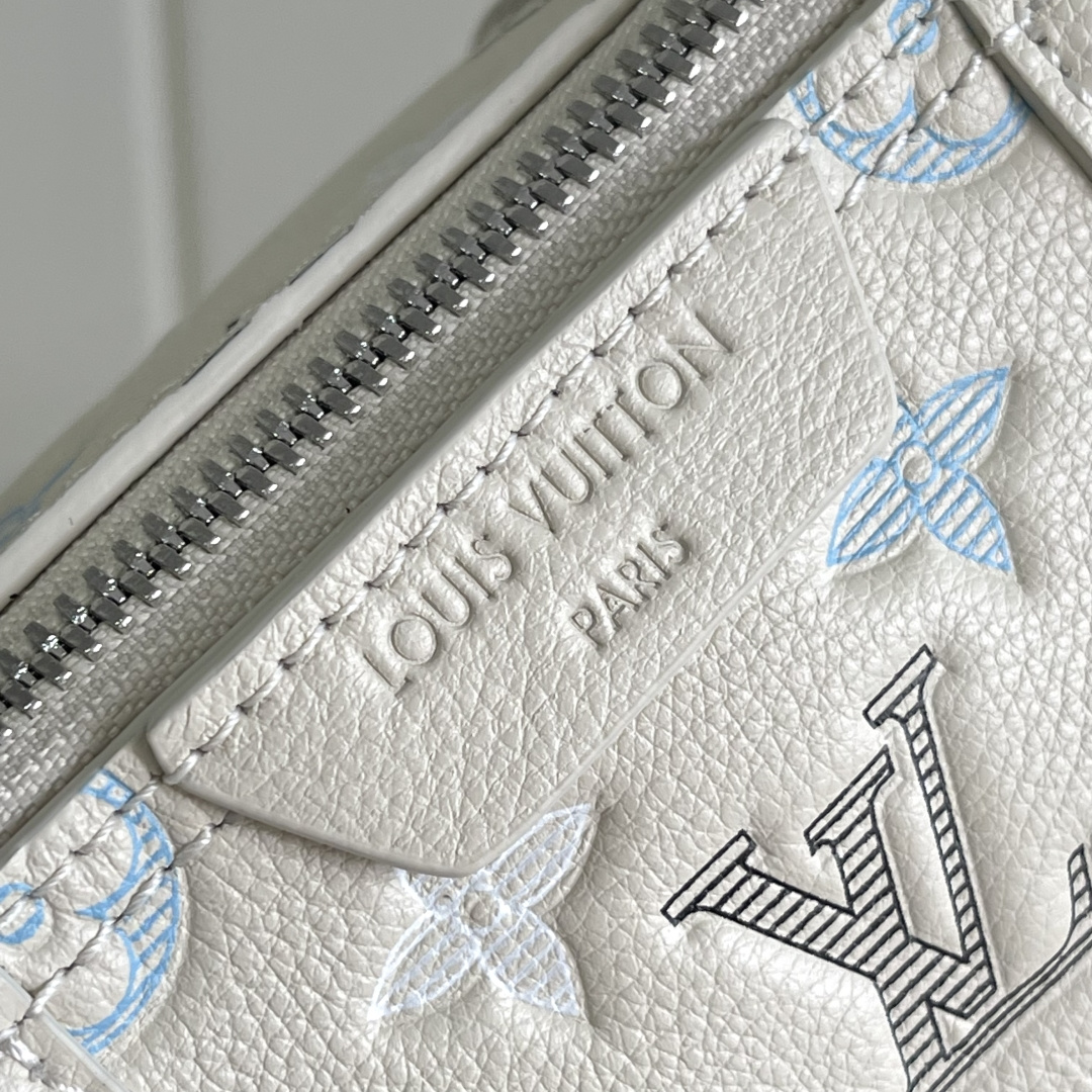 Louis Vuitton City Keepall Bag in Monogram Shadow Leather - Image 5