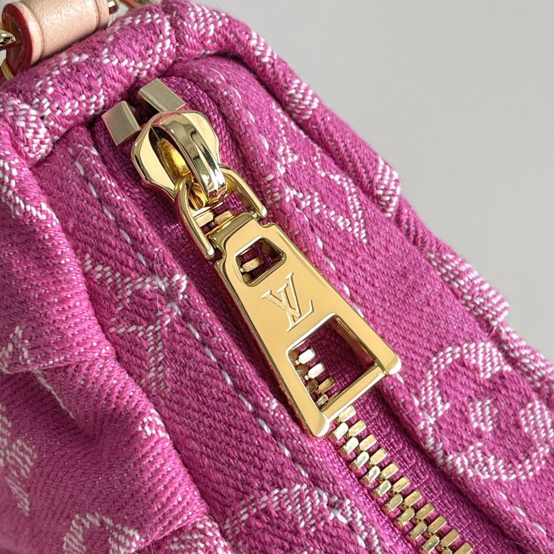 Louis Vuitton Pochette Valley Handbag - Rose Pink - Image 5