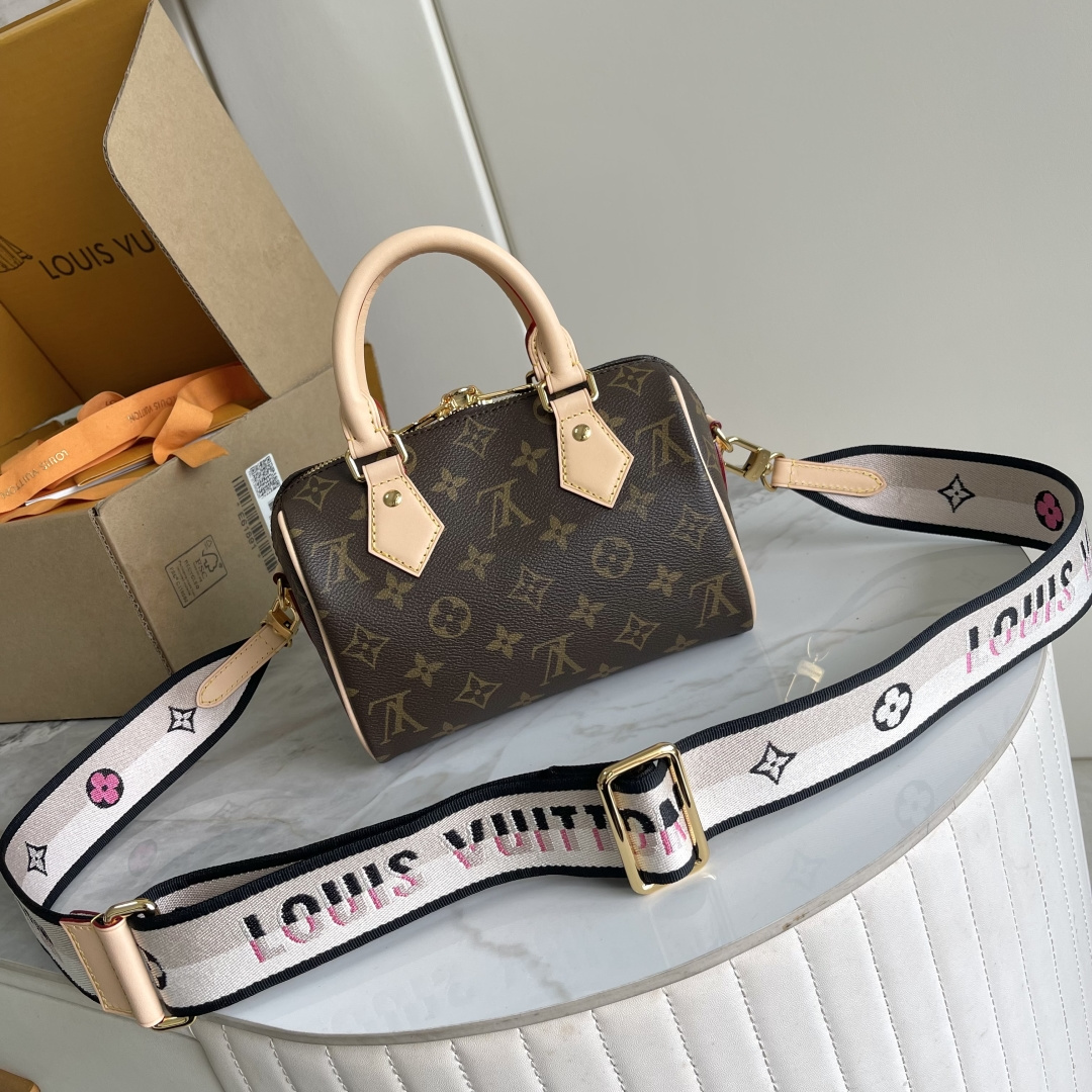 Louis Vuitton Speedy Bandouliere 20 Monogram Handbag - Image 5