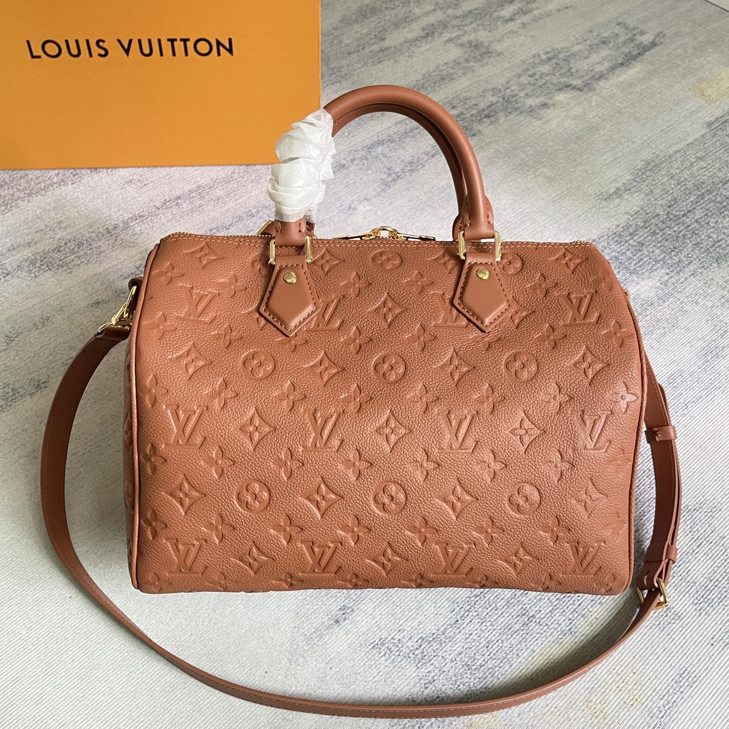 Louis Vuitton Speedy Soft 30 Handbag - Image 5