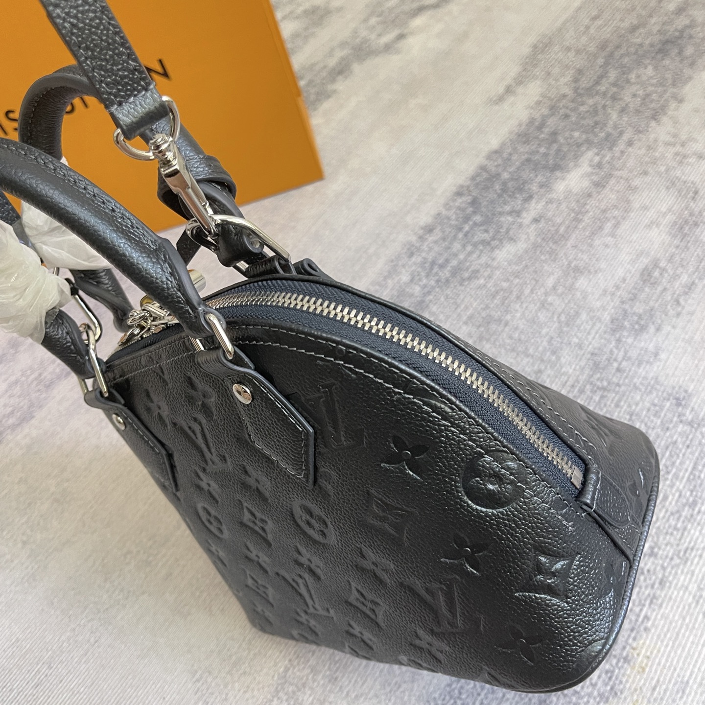 Louis Vuitton Alma BB Embossed Leather Handbag - Glossy Blue - Image 5