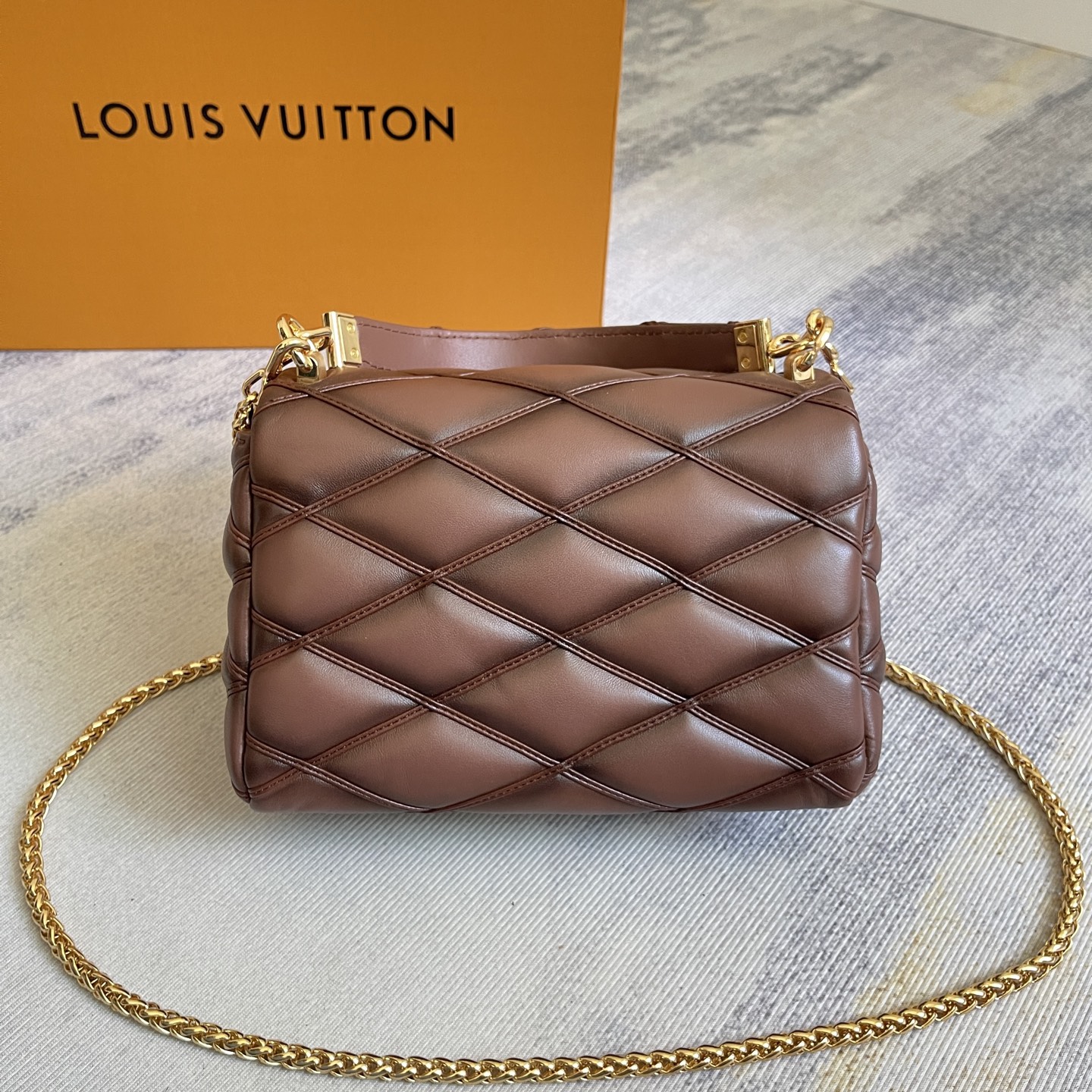 Louis Vuitton GO-14 MM Quilted Lambskin Handbag - Image 5