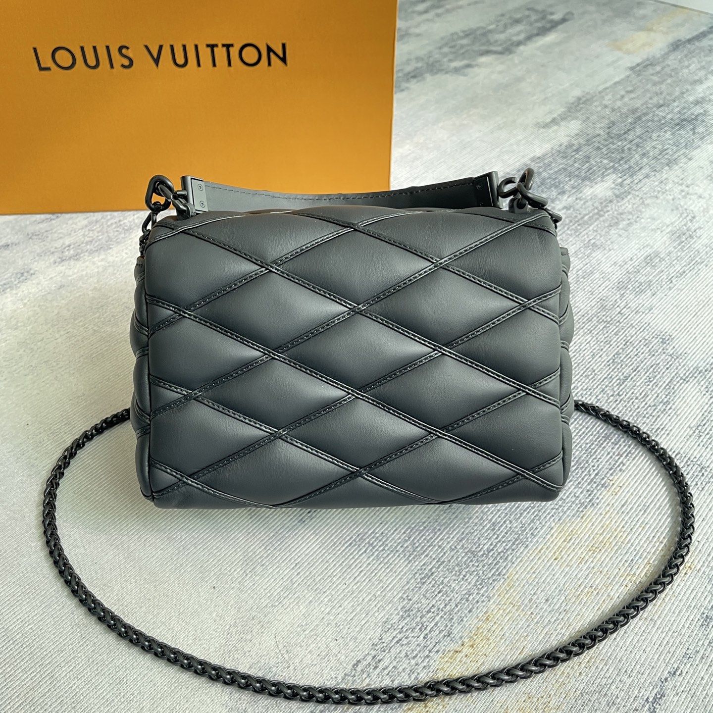 GO-14 Medium Lambskin Handbag - Image 5