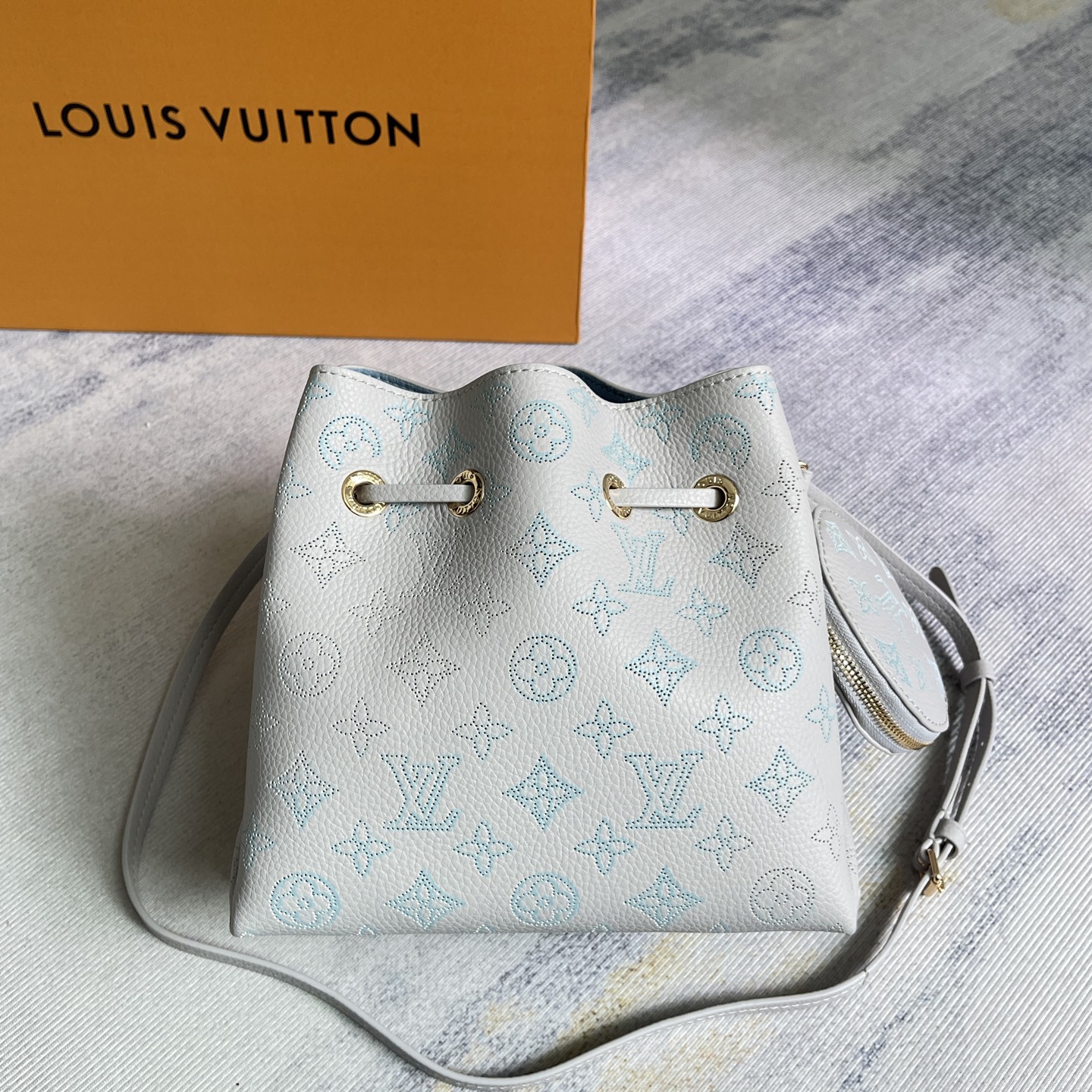 Louis Vuitton Bella Monogram Perforated Calfskin Bucket Bag - Image 5