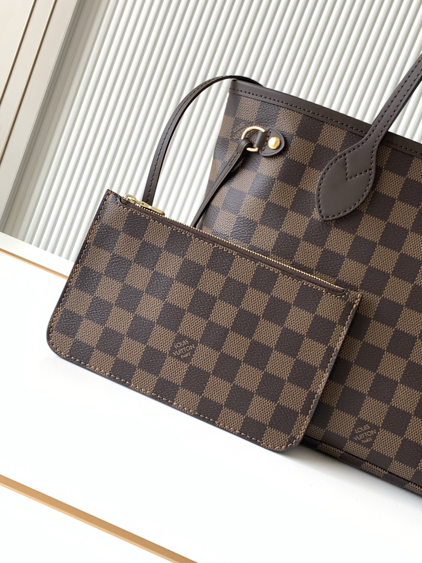 Louis Vuitton Neverfull Small Tote Bag in Damier Ebene Canvas - Image 5