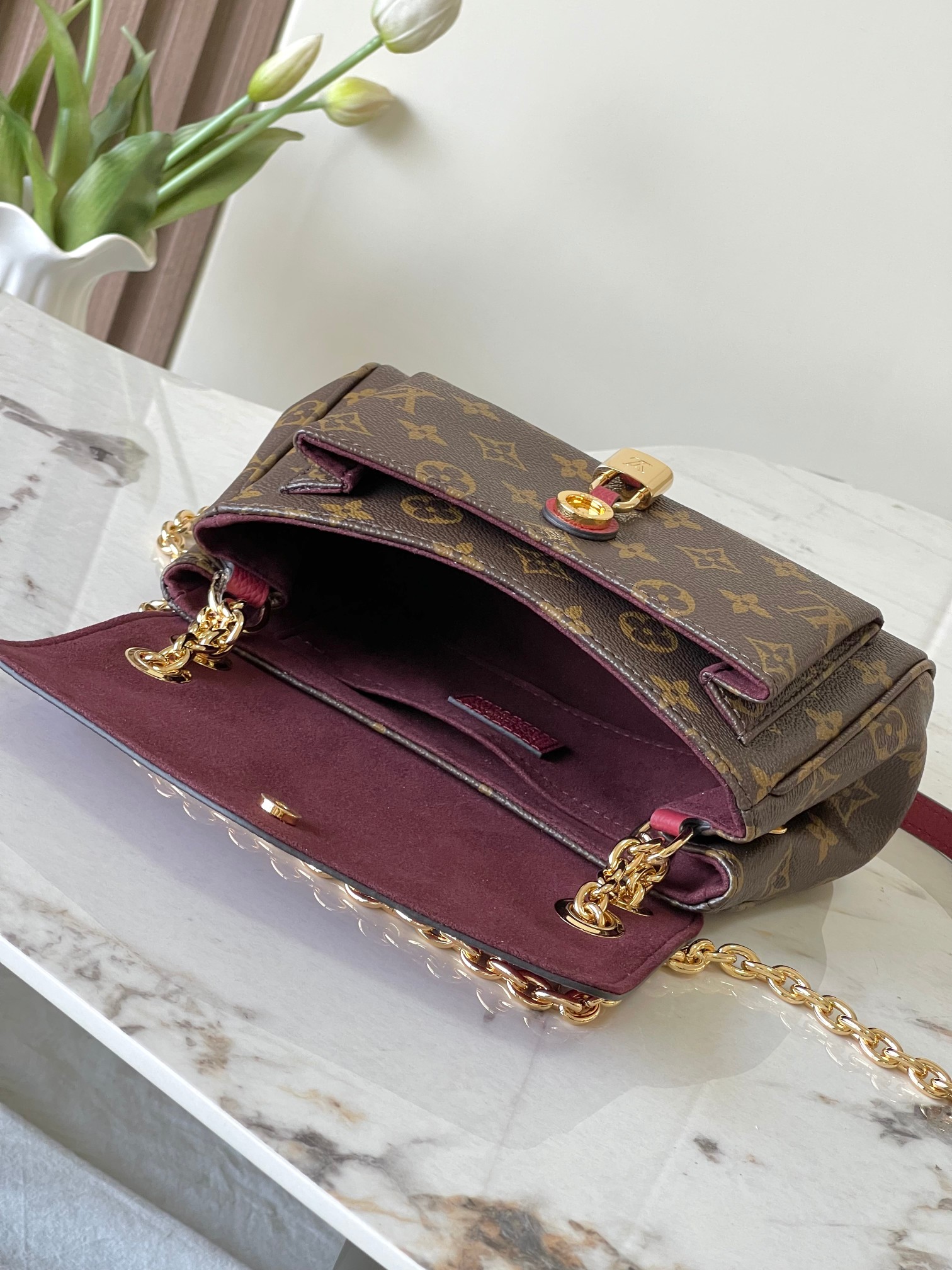 Louis Vuitton BB Handbag in Monogram Canvas - Image 5