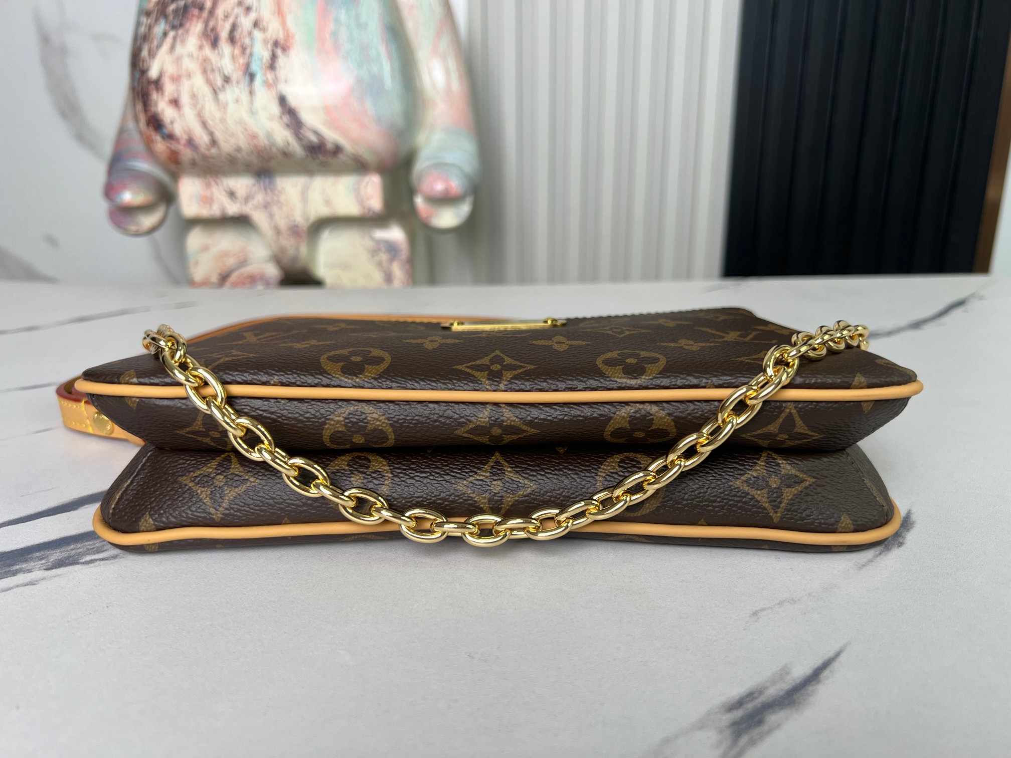 Louis Vuitton Liv Pochette Double Chain Shoulder Bag M83008 - Image 5