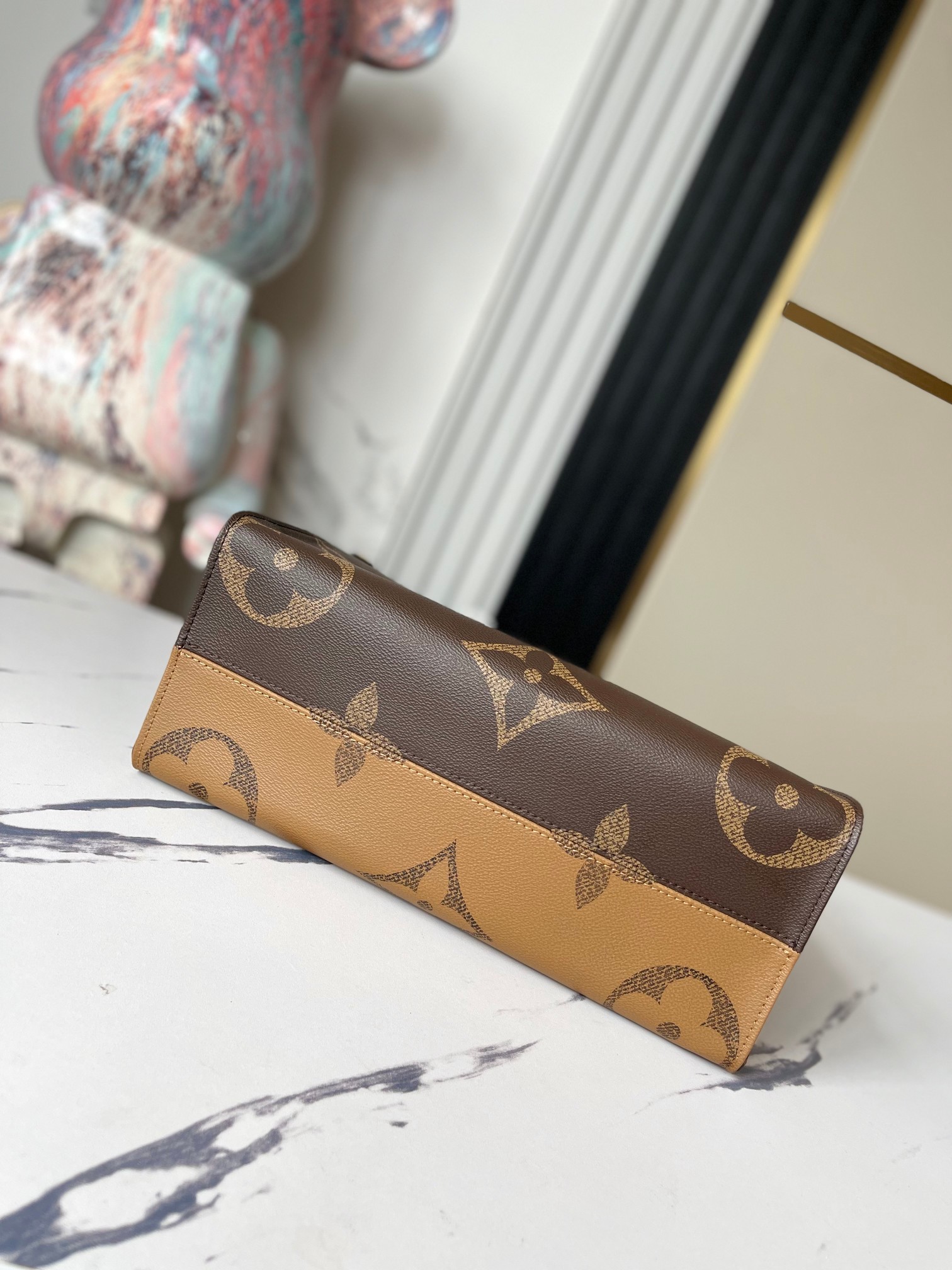 Louis Vuitton Onthego MM Tote Bag M45039 - Image 5