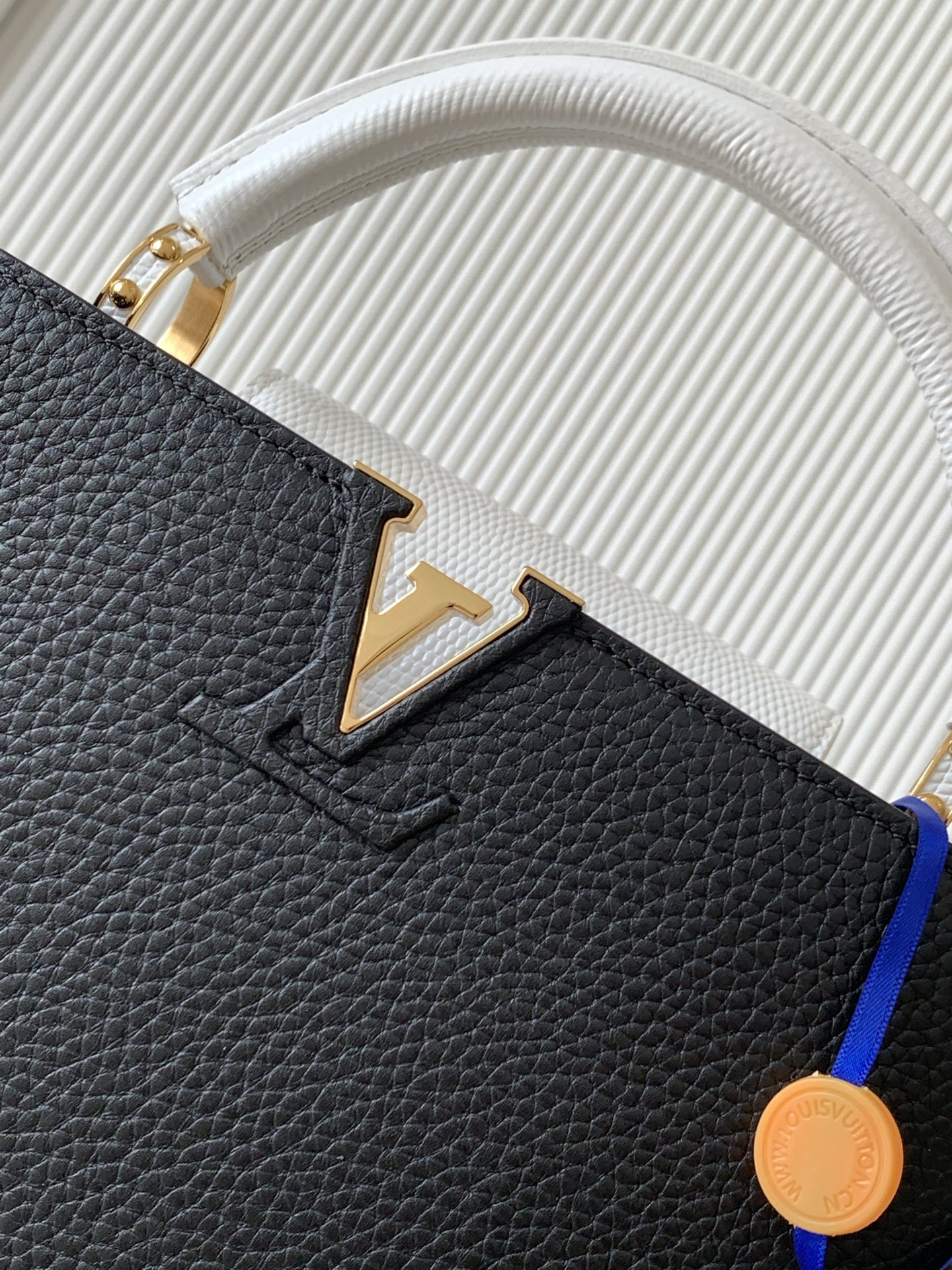 Louis Vuitton Capucines BB Handbag N85830 - Image 5