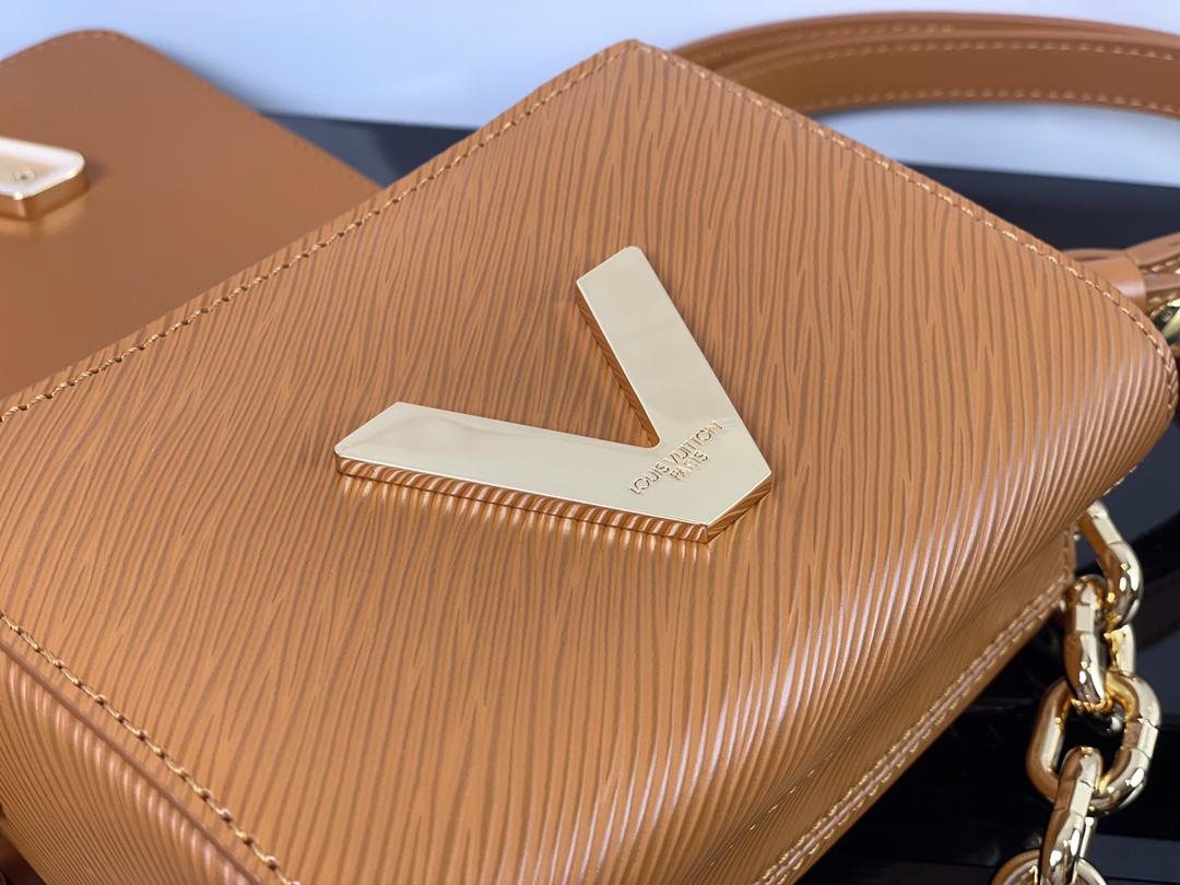 Louis Vuitton Twist Lo XL Epi Leather Crossbody Bag - Image 5